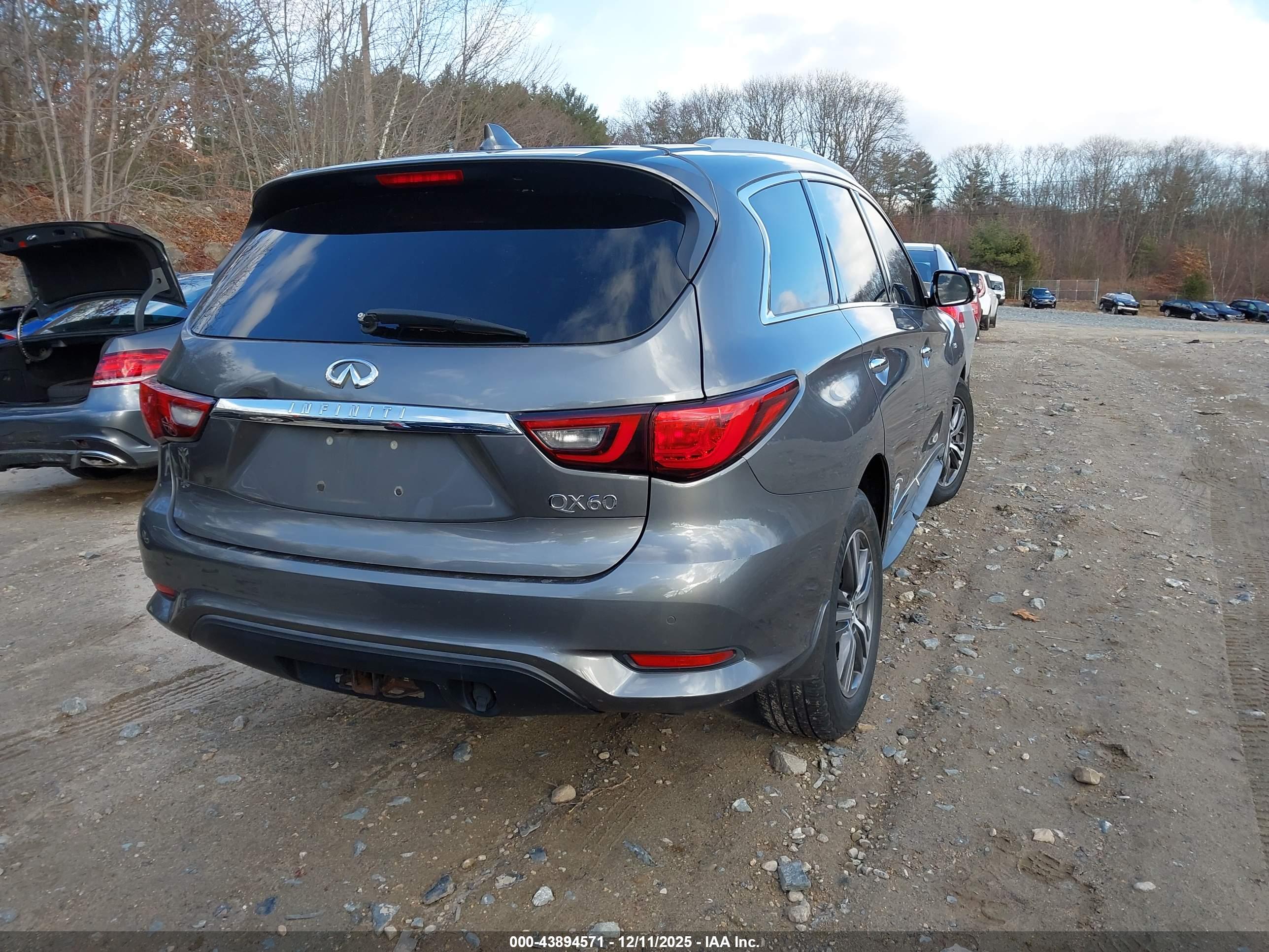 INFINITI QX60 image 4