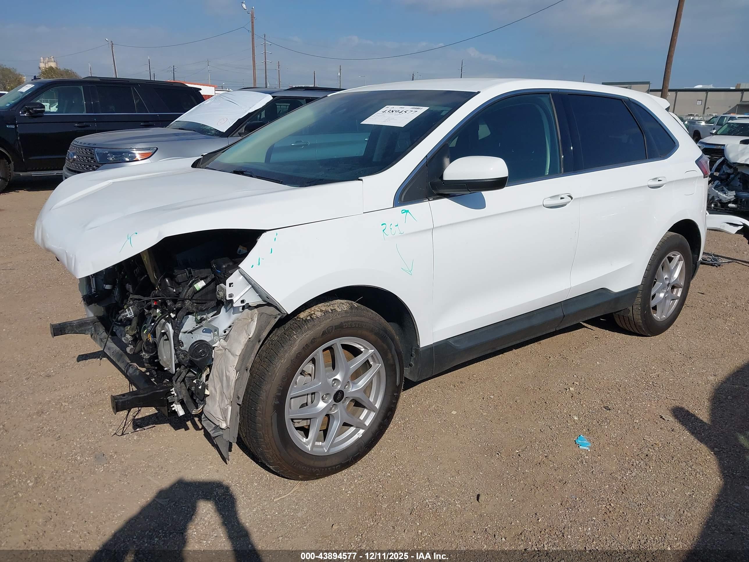 FORD EDGE image 2