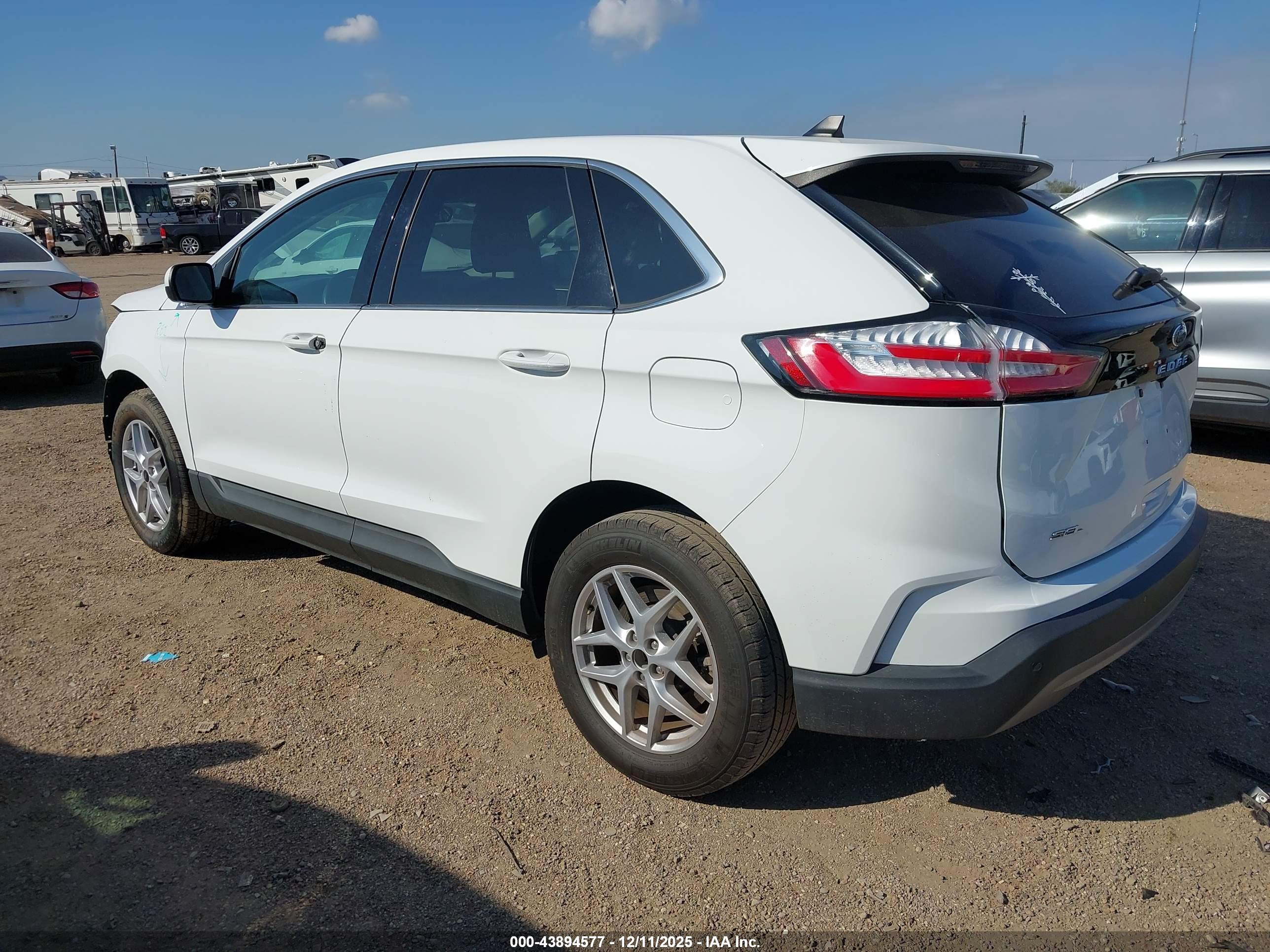 FORD EDGE image 3