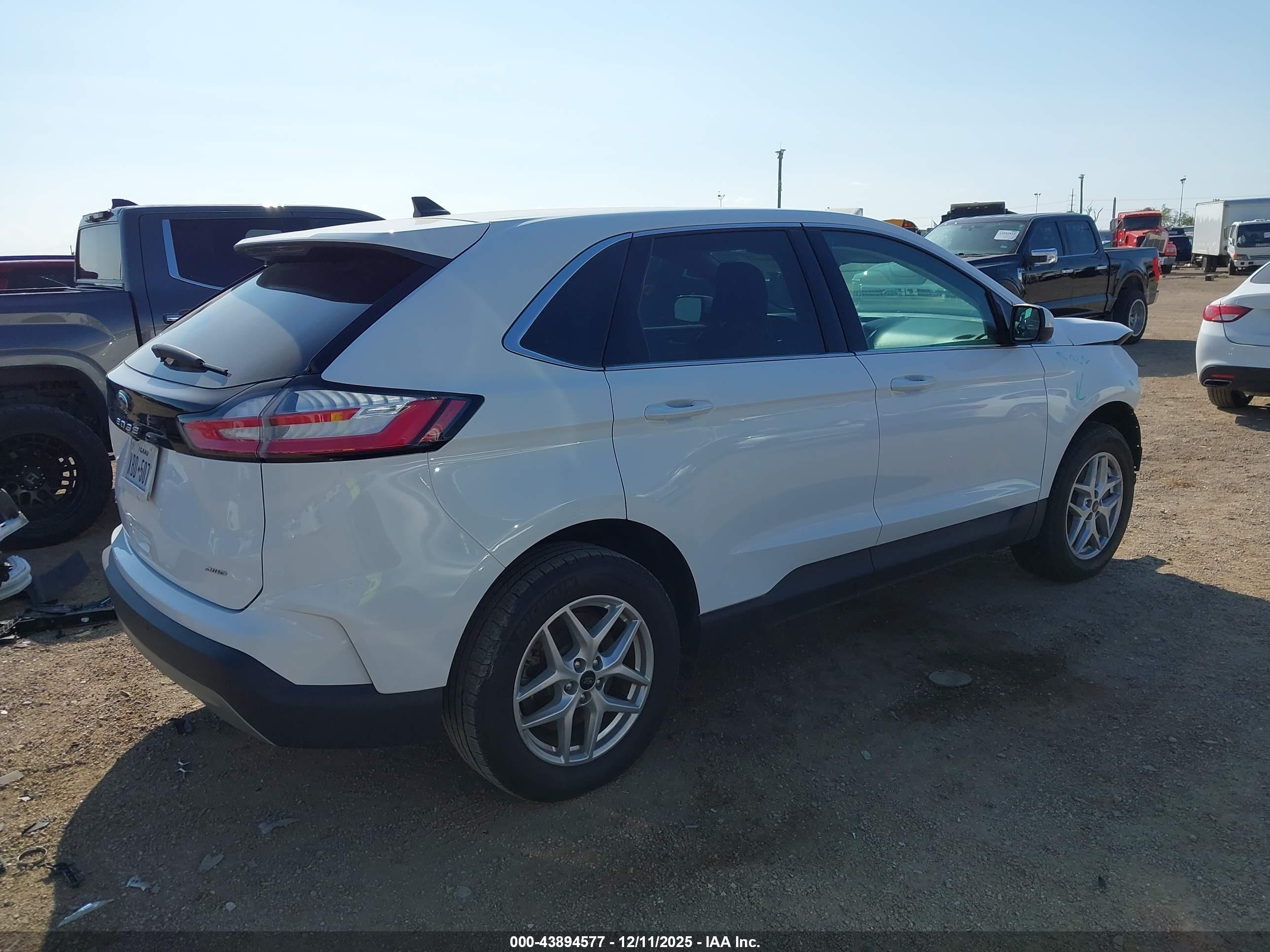FORD EDGE image 4