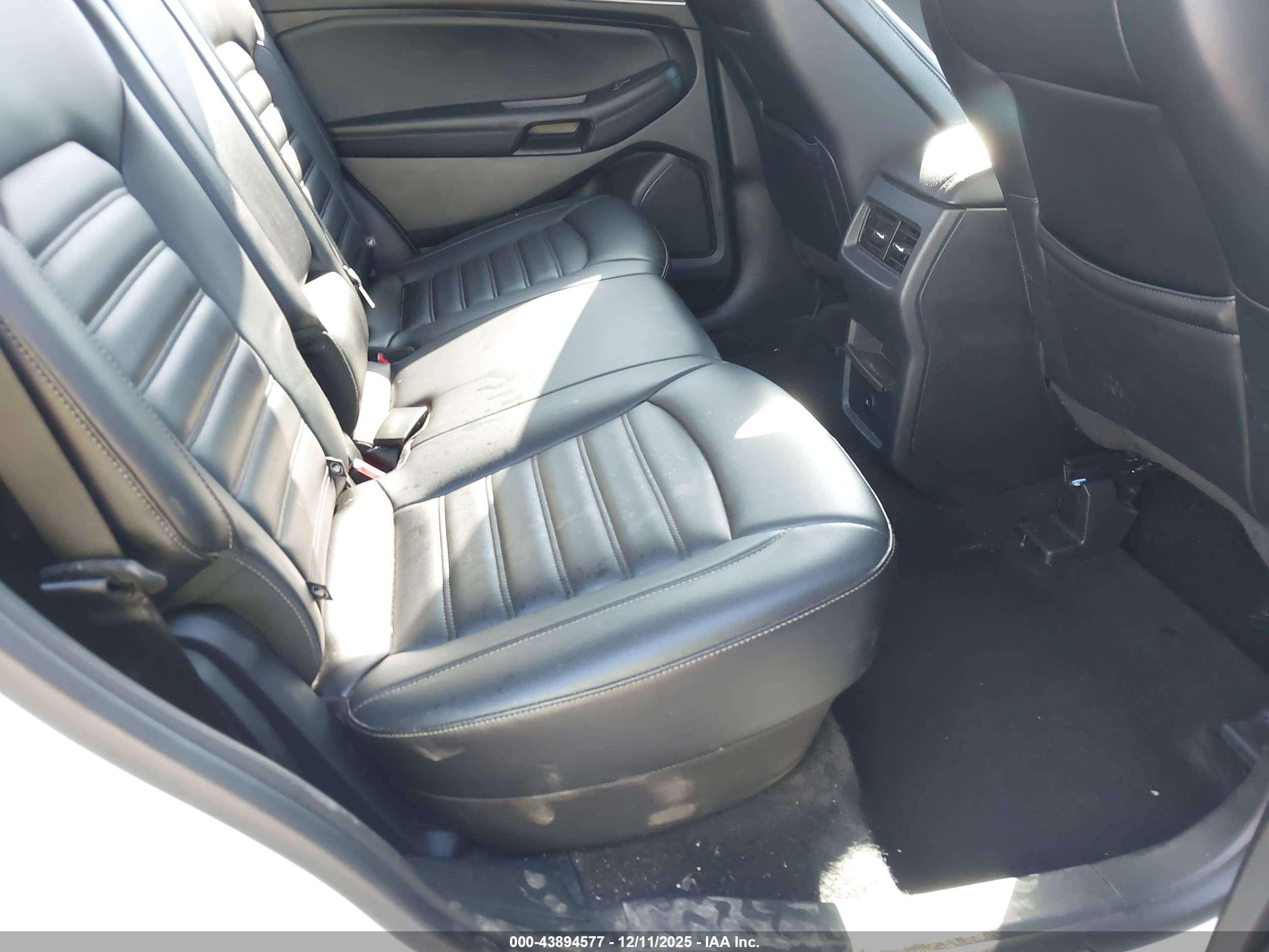 FORD EDGE image 8