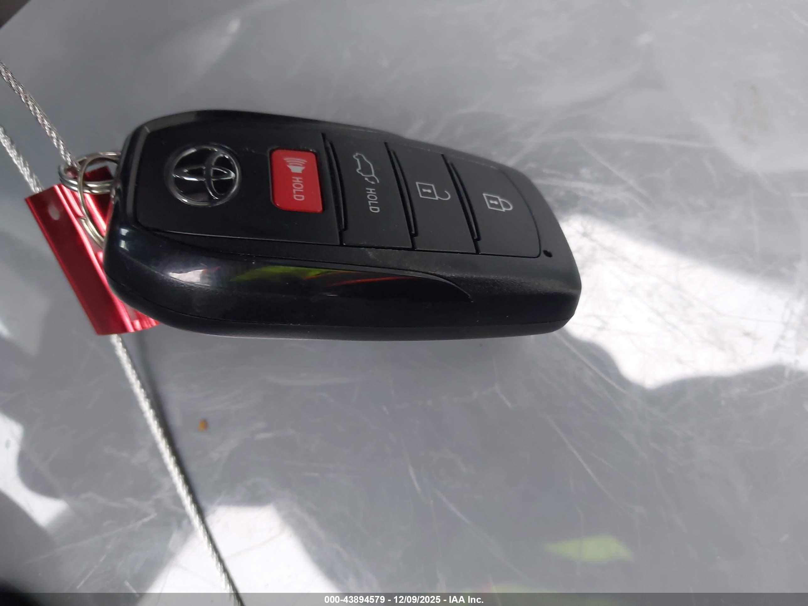 TOYOTA GRAND image 11