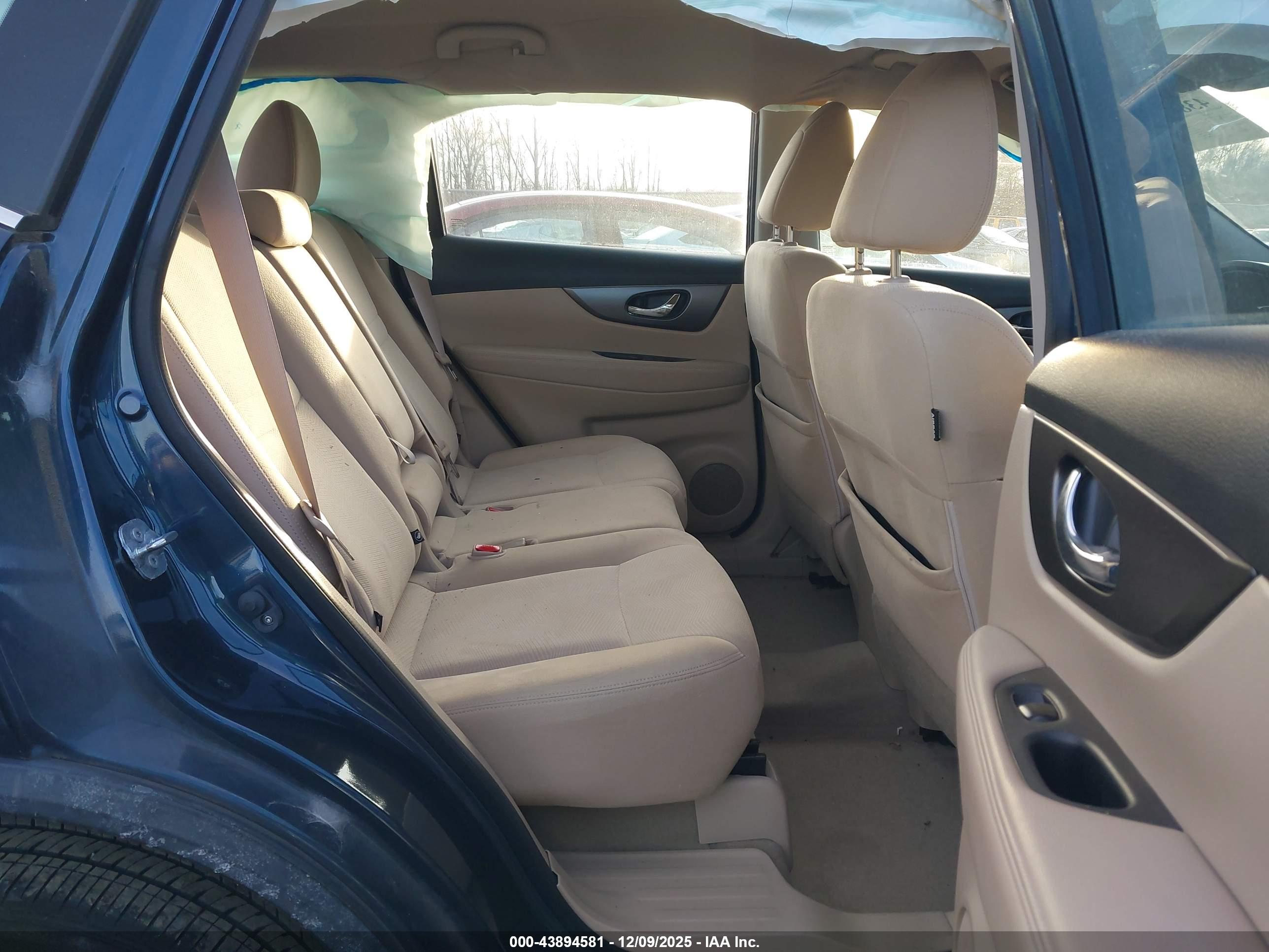 NISSAN ROGUE image 8