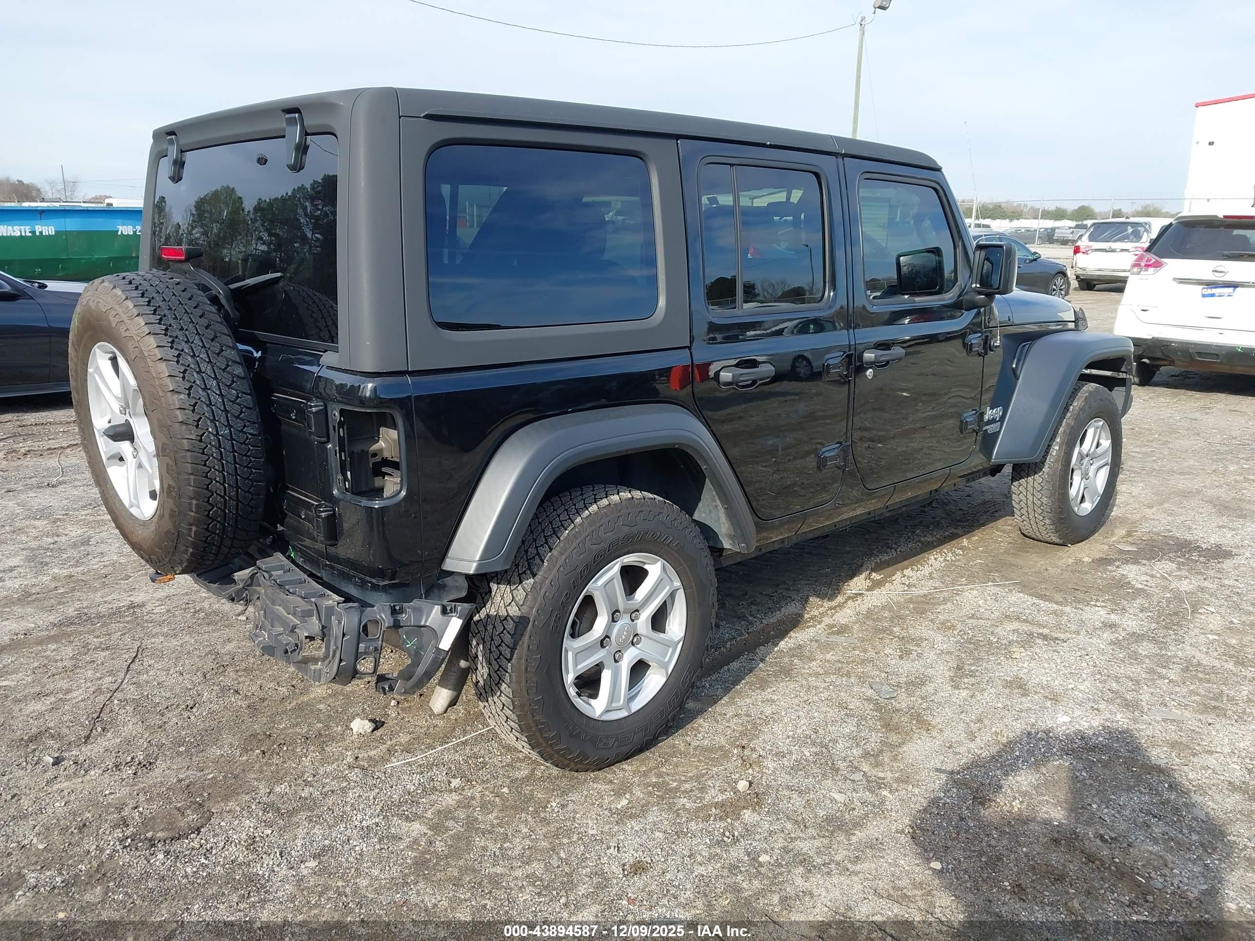 JEEP WRANGLER image 4