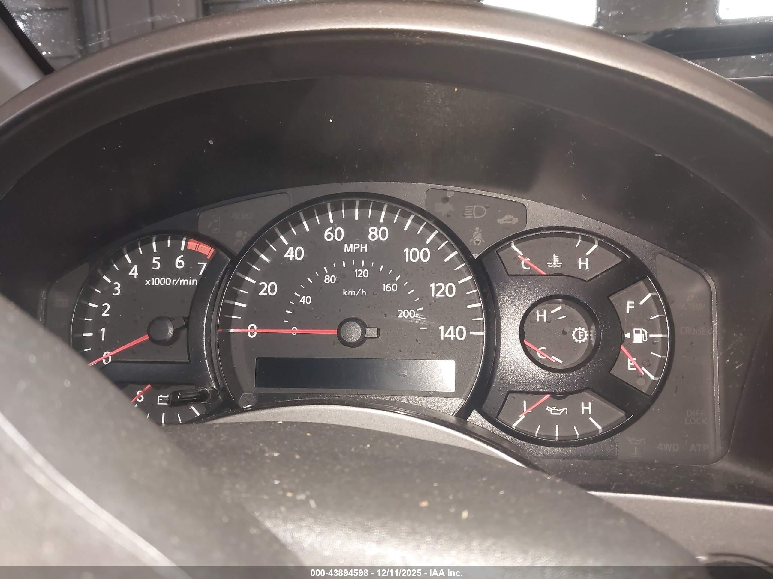 NISSAN TITAN image 7