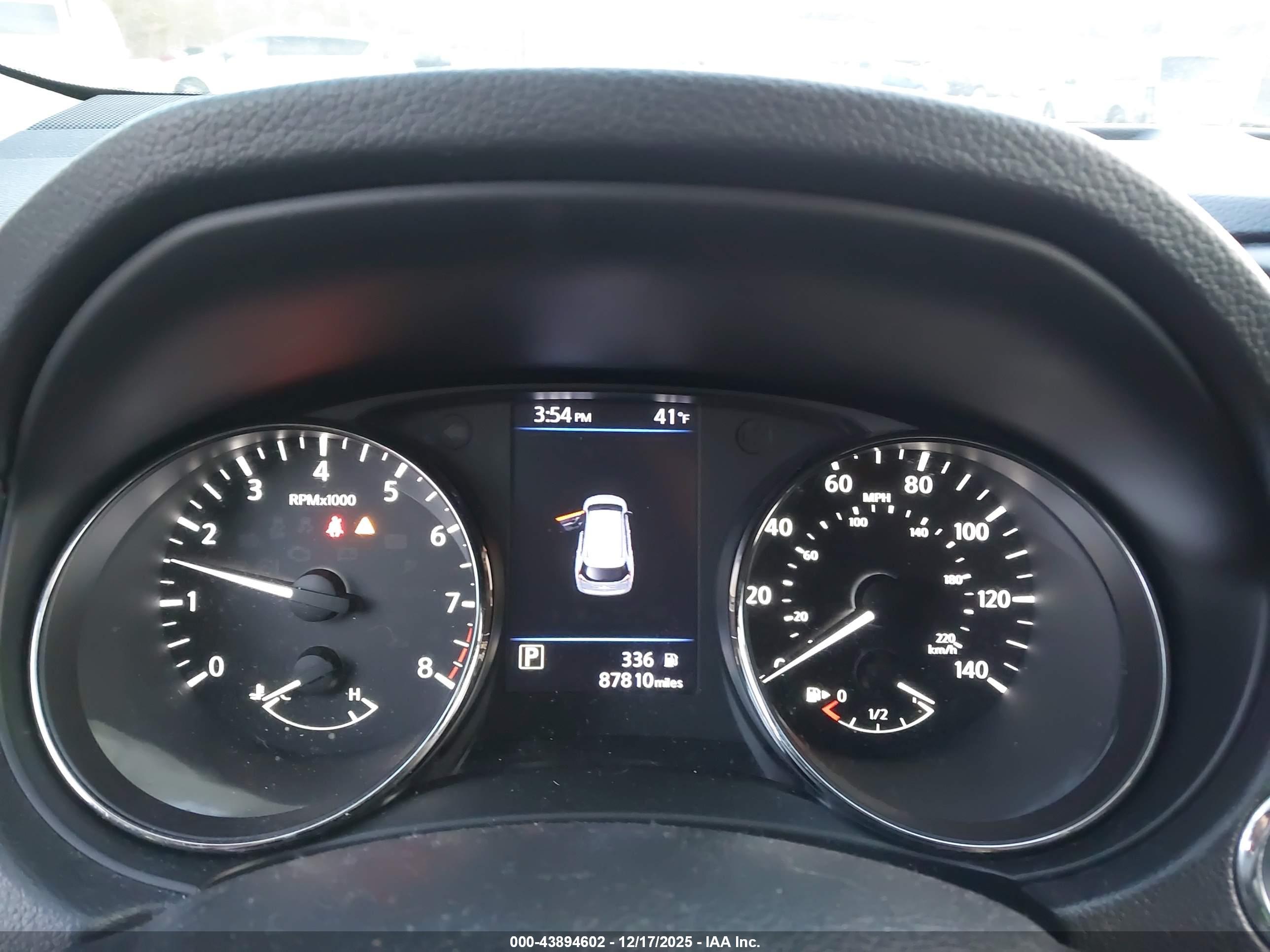 NISSAN ROGUE image 7