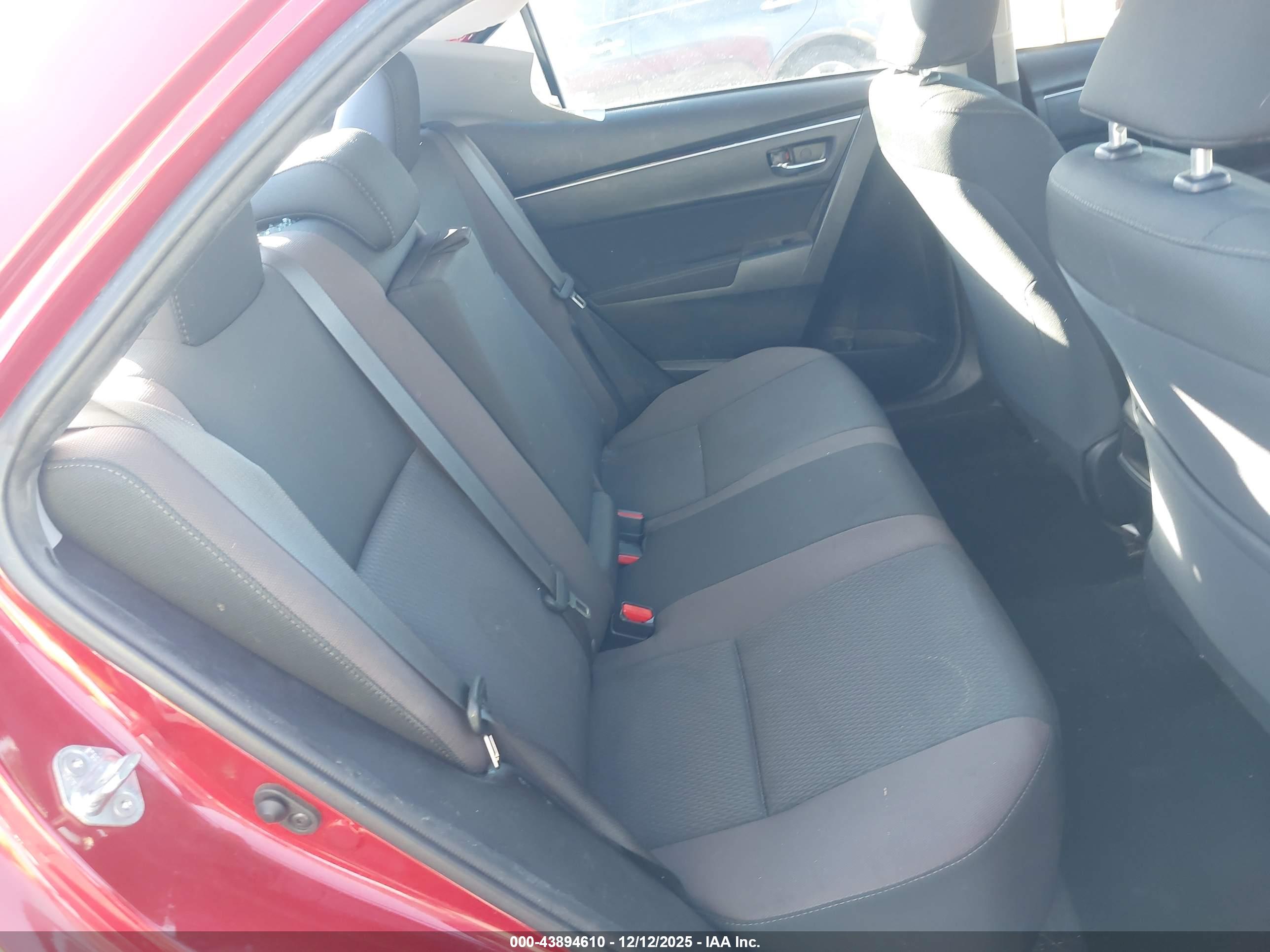 TOYOTA COROLLA image 8