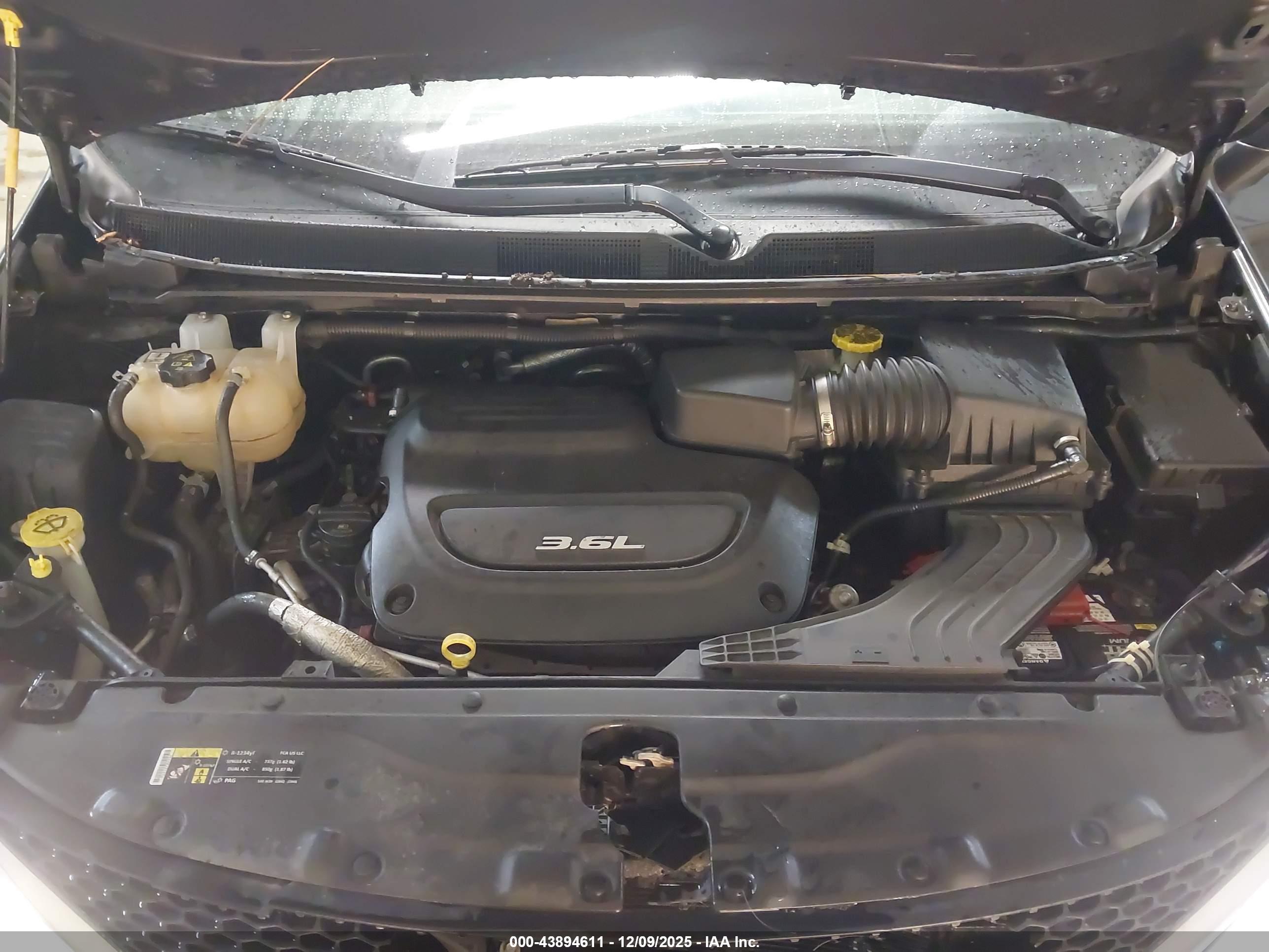 CHRYSLER PACIFICA image 10