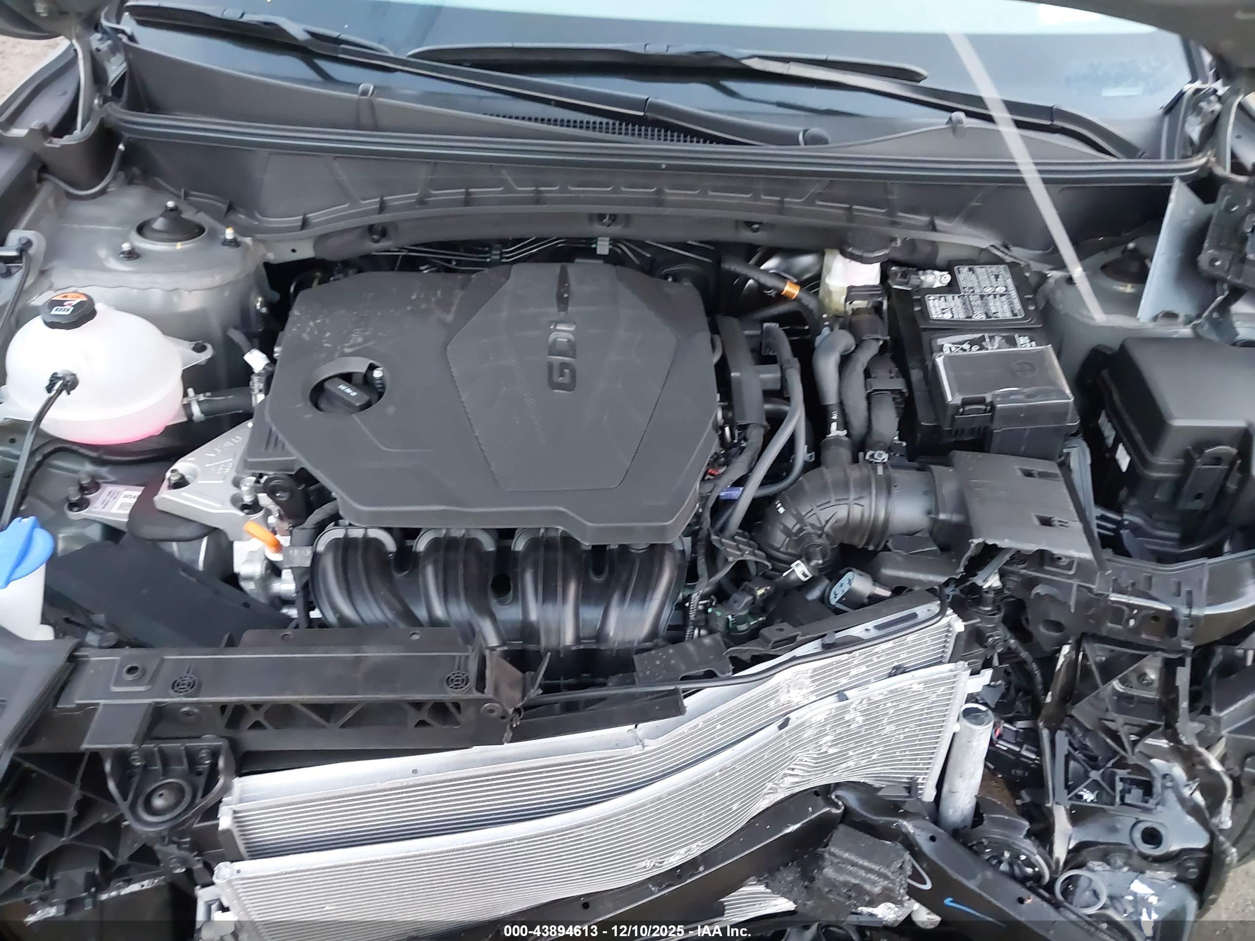 HYUNDAI TUCSON image 10