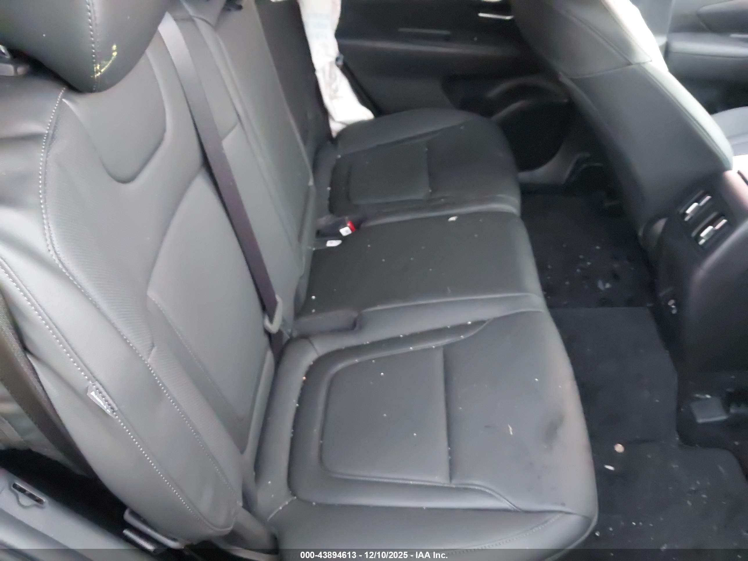 HYUNDAI TUCSON image 8