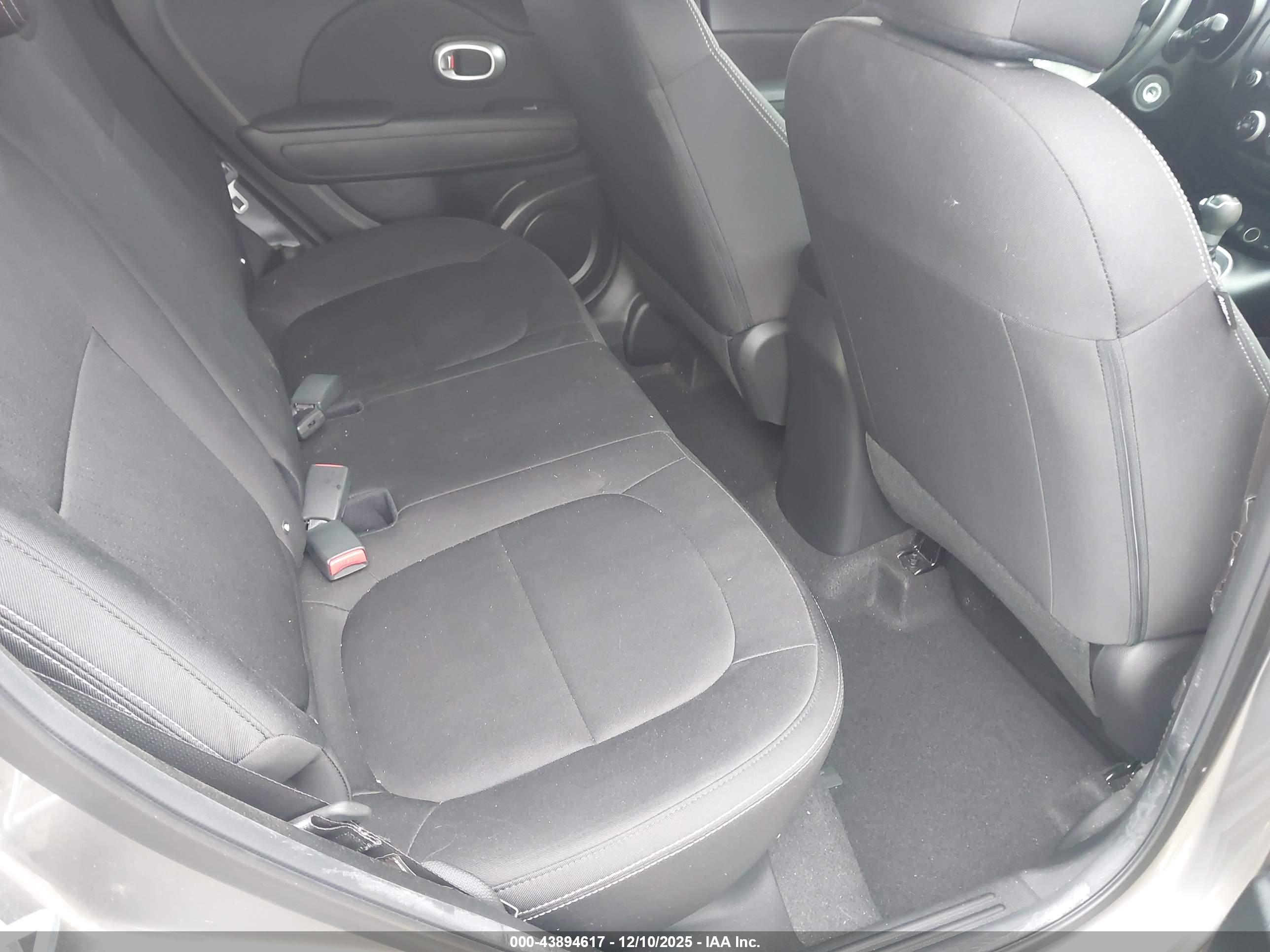 KIA SOUL image 8