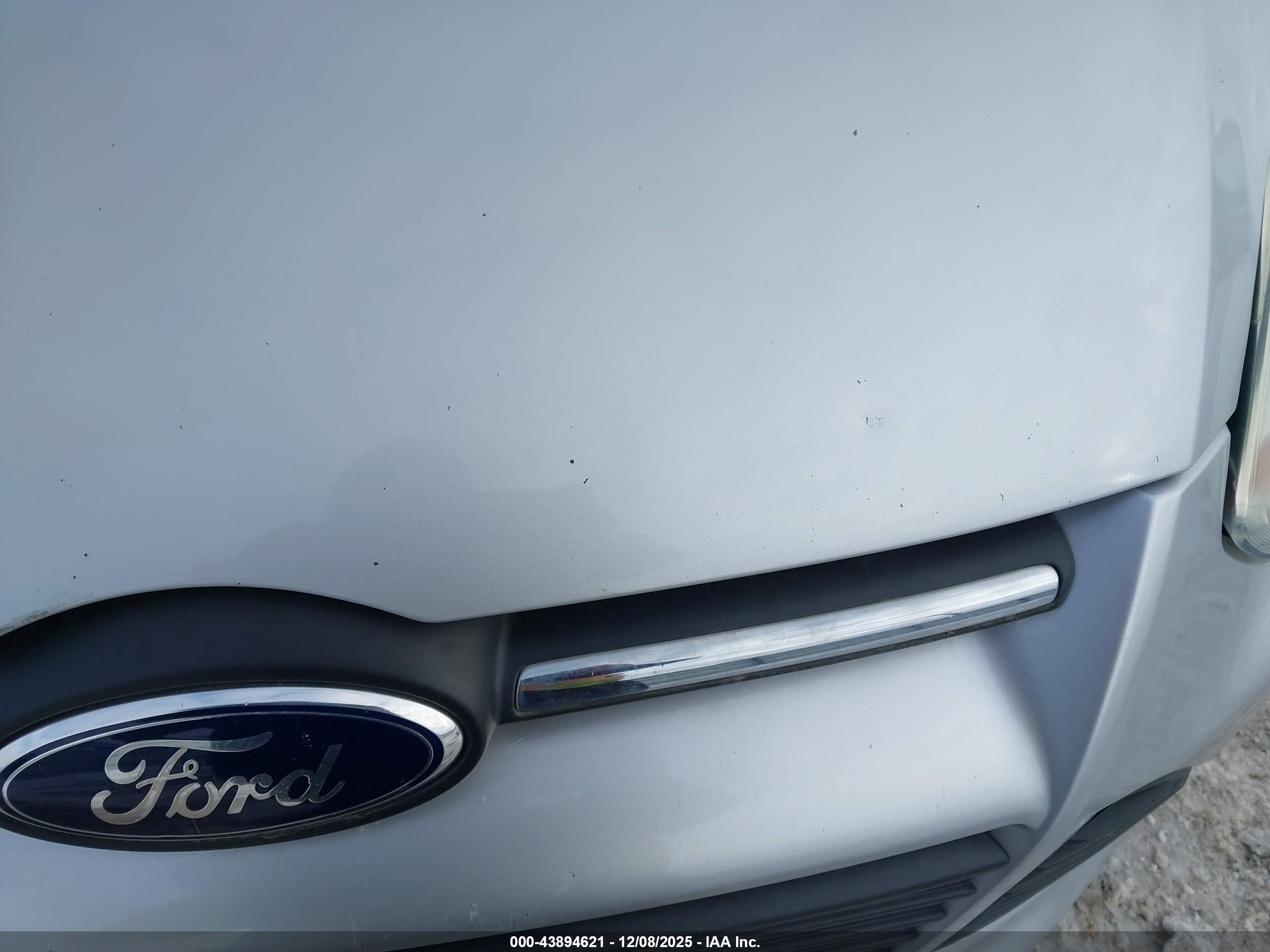 FORD FOCUS image 6