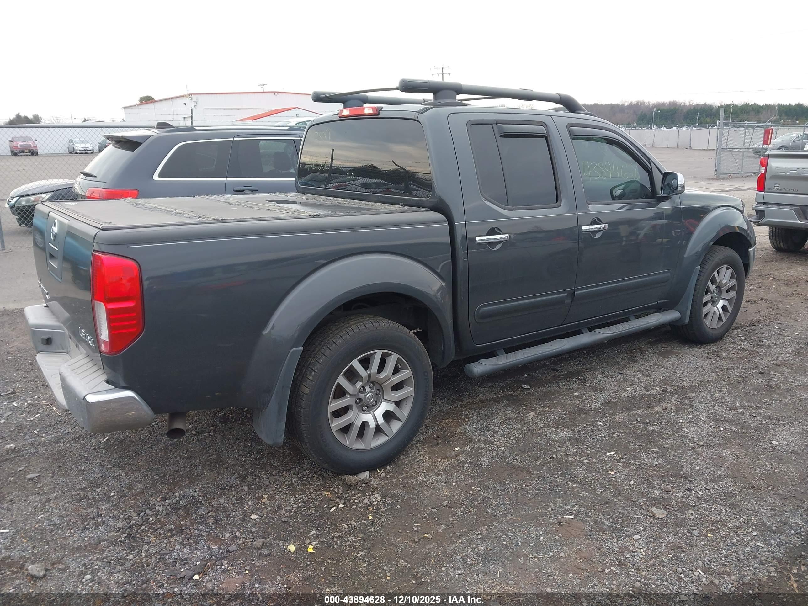 NISSAN FRONTIER image 4