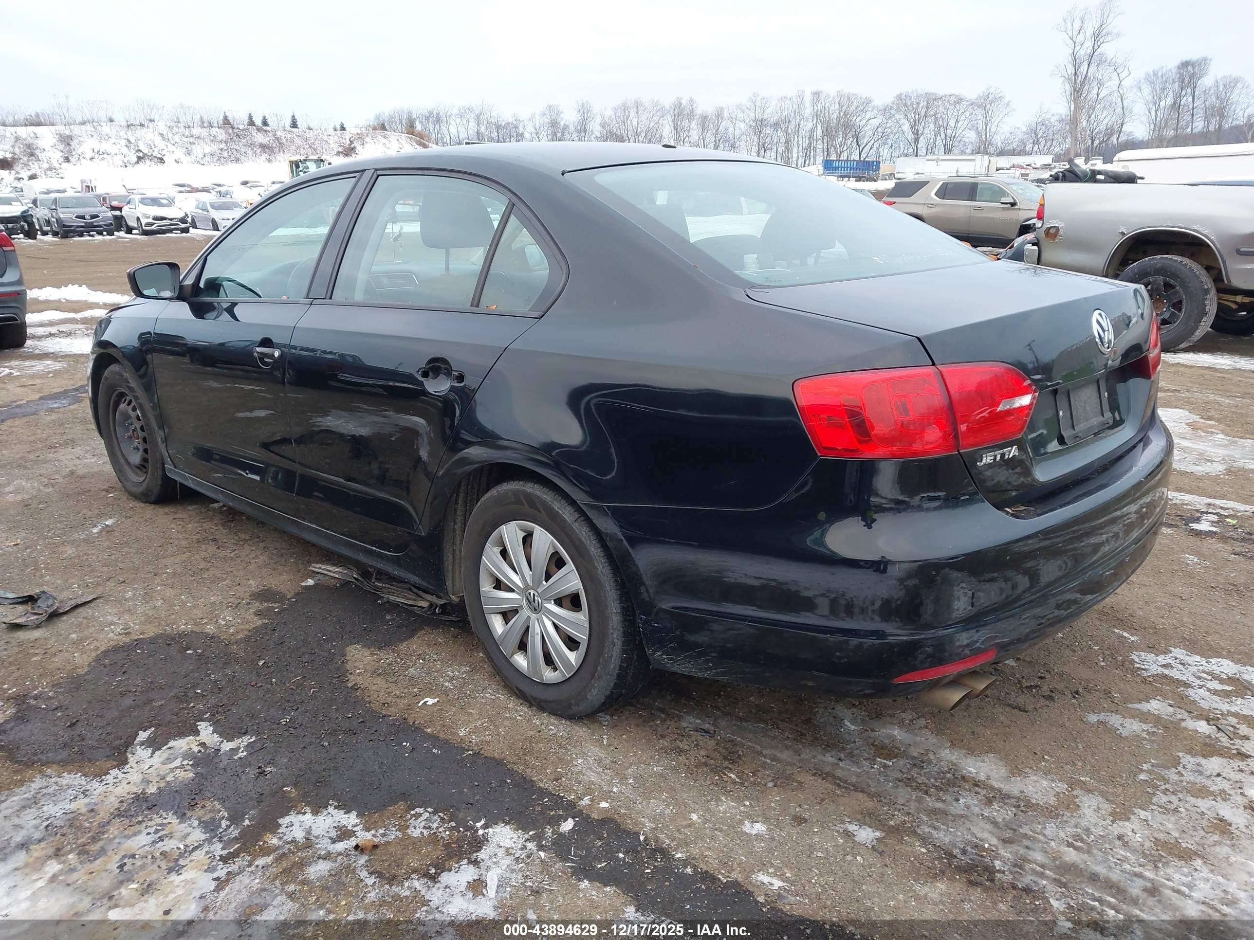 VOLKSWAGEN JETTA image 3