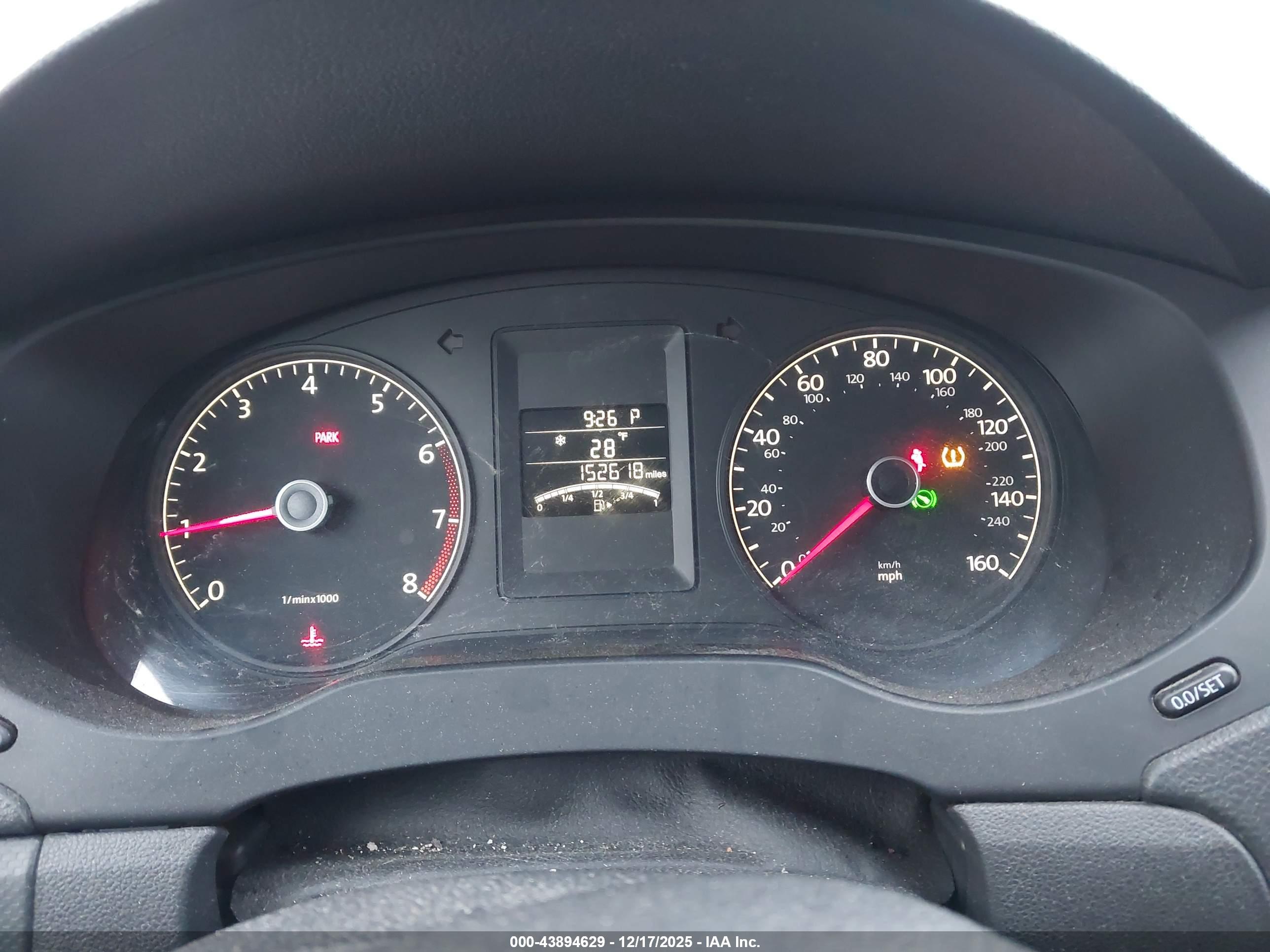 VOLKSWAGEN JETTA image 7