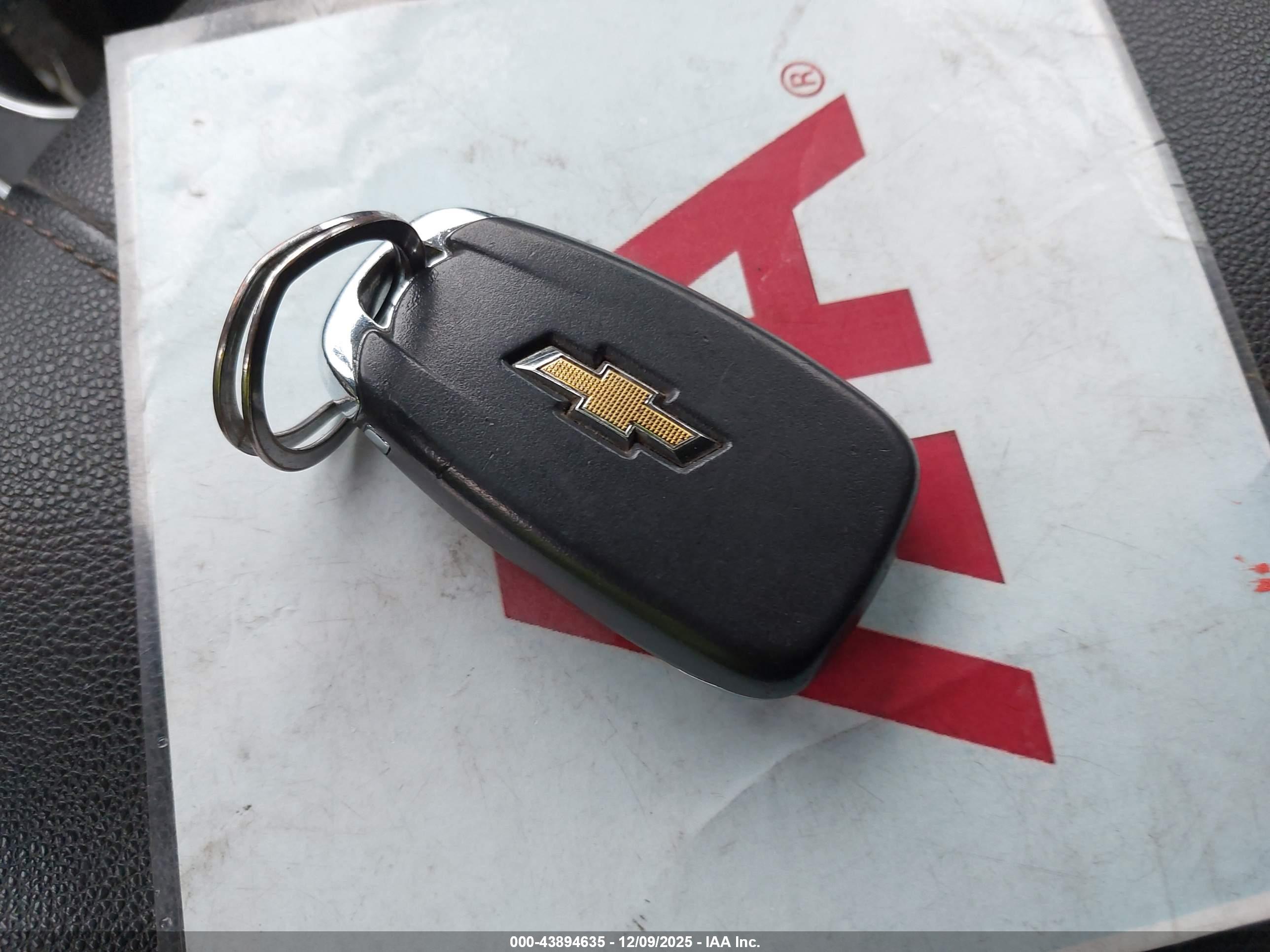 CHEVROLET TRAVERSE image 11
