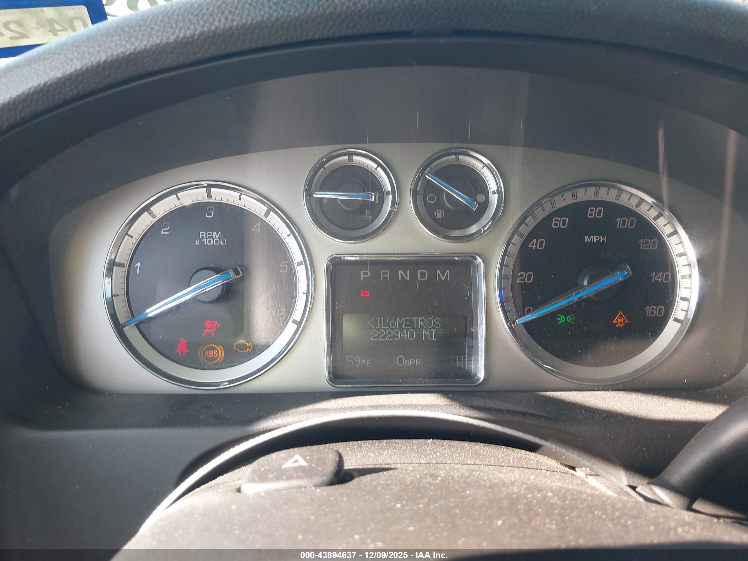 CADILLAC ESCALADE image 7