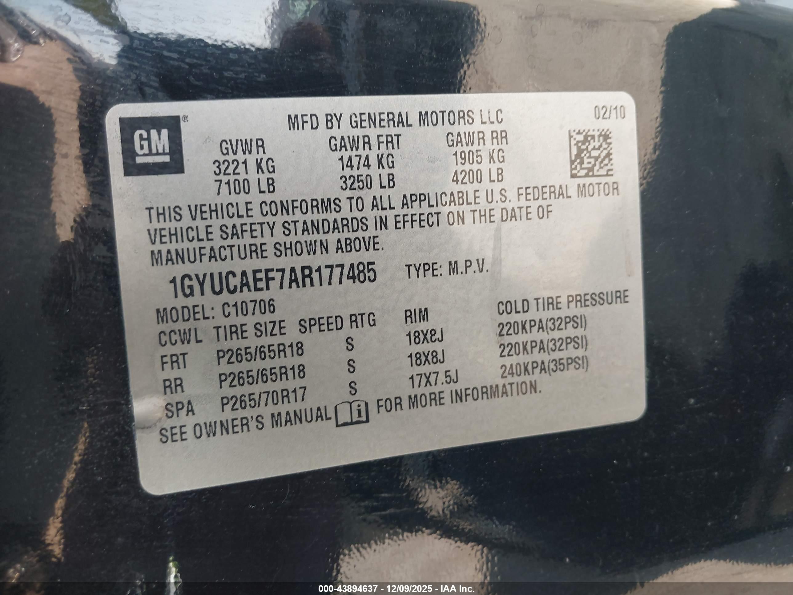 CADILLAC ESCALADE image 9
