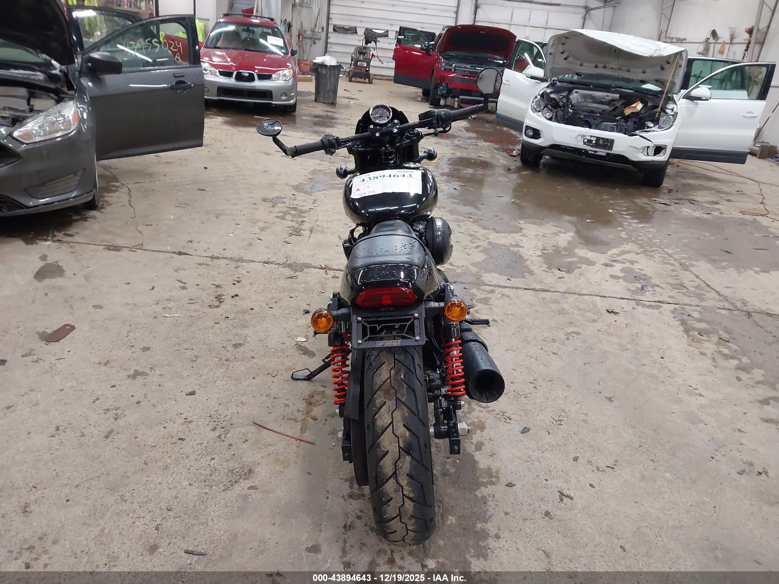 HARLEY-DAVIDSON XG750A image 6