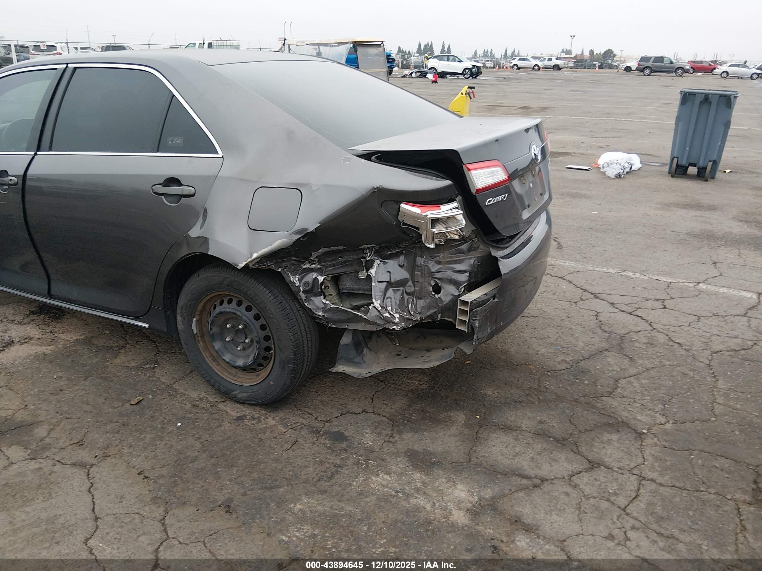 TOYOTA CAMRY image 6