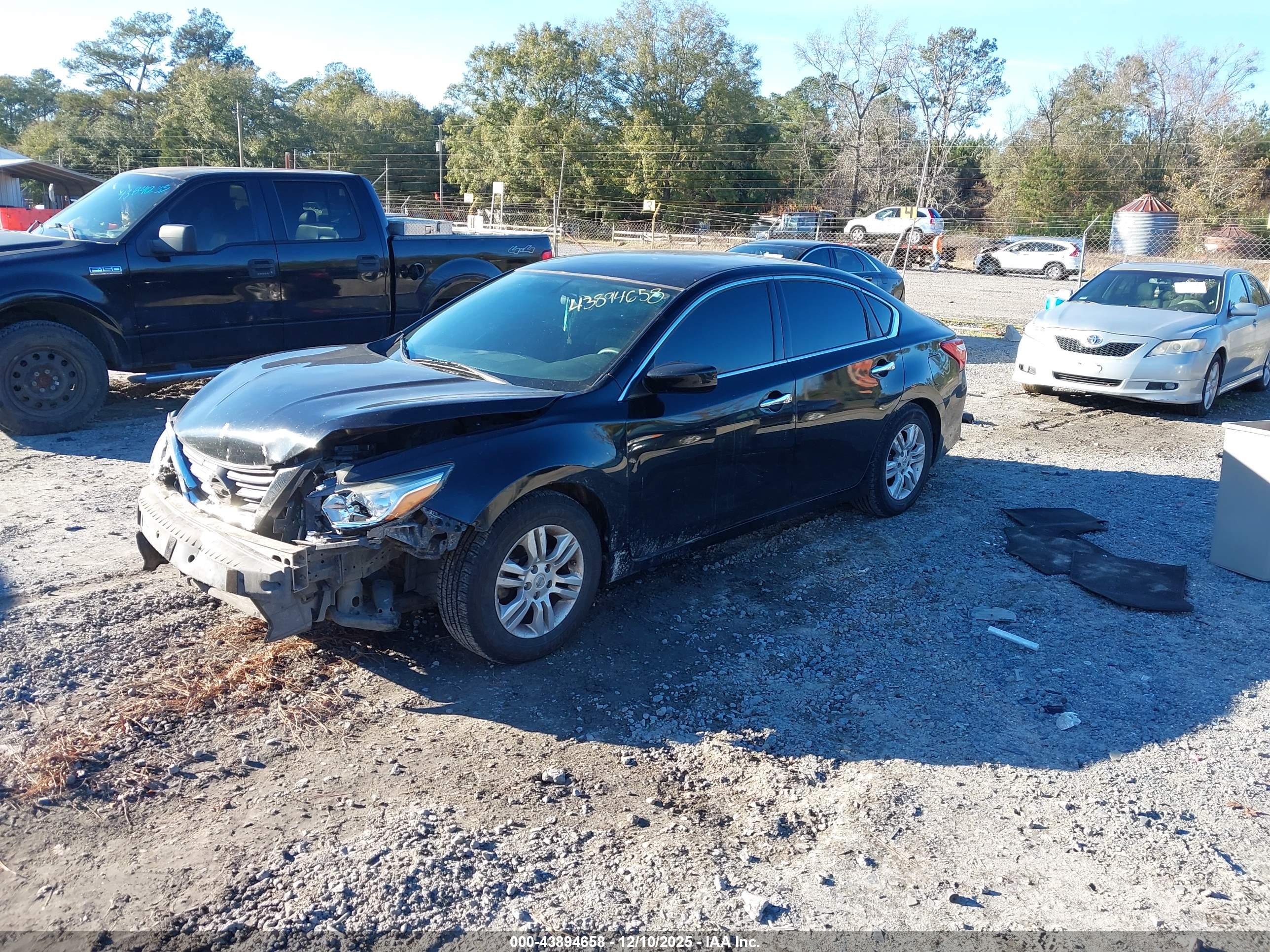 NISSAN ALTIMA image 2