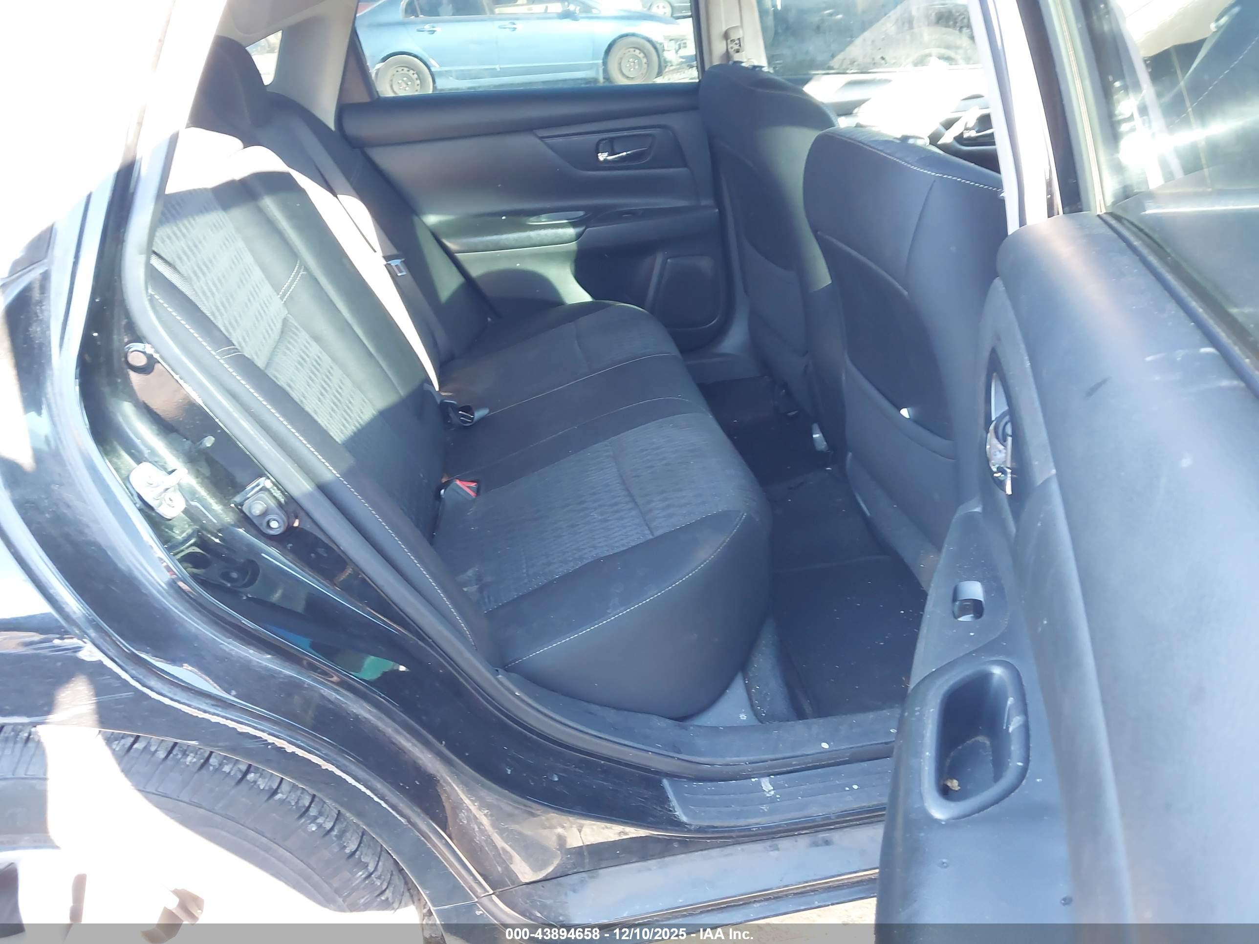 NISSAN ALTIMA image 8