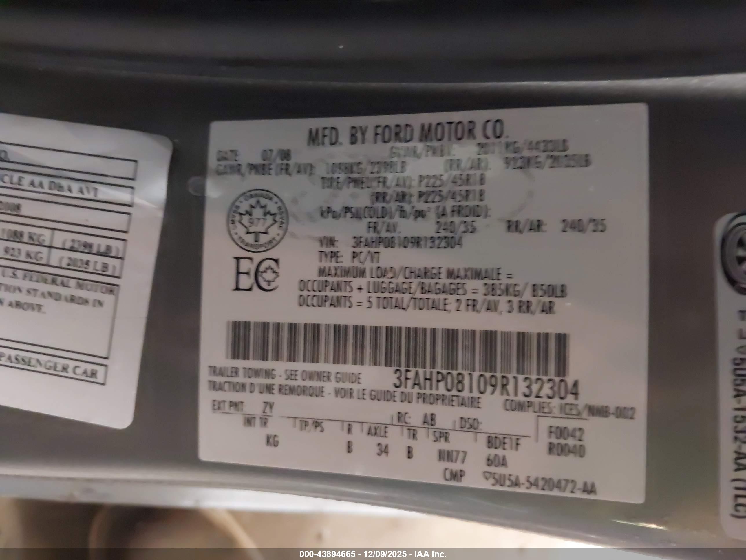 FORD FUSION image 9