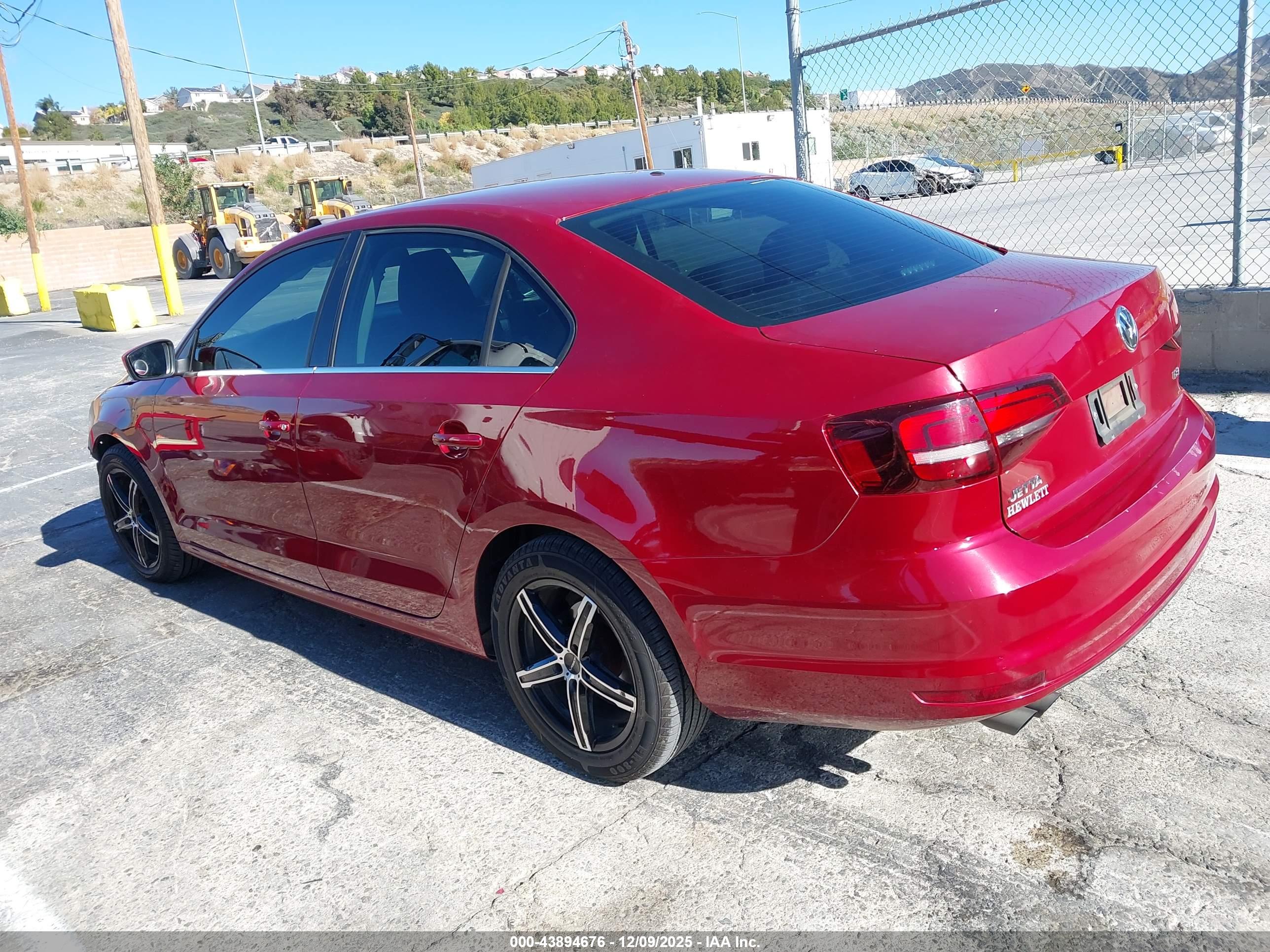 VOLKSWAGEN JETTA image 3