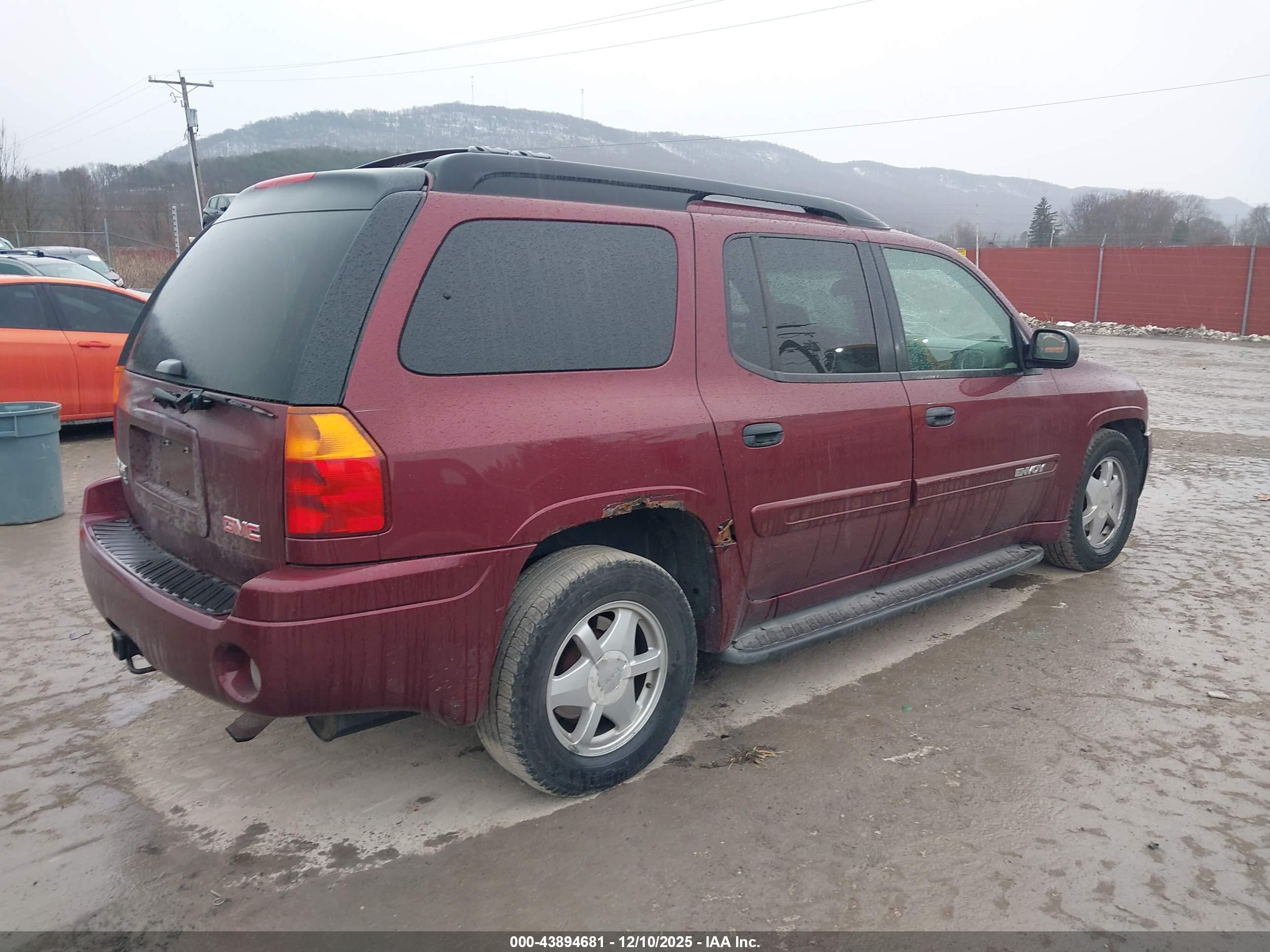 GMC ENVOY image 4