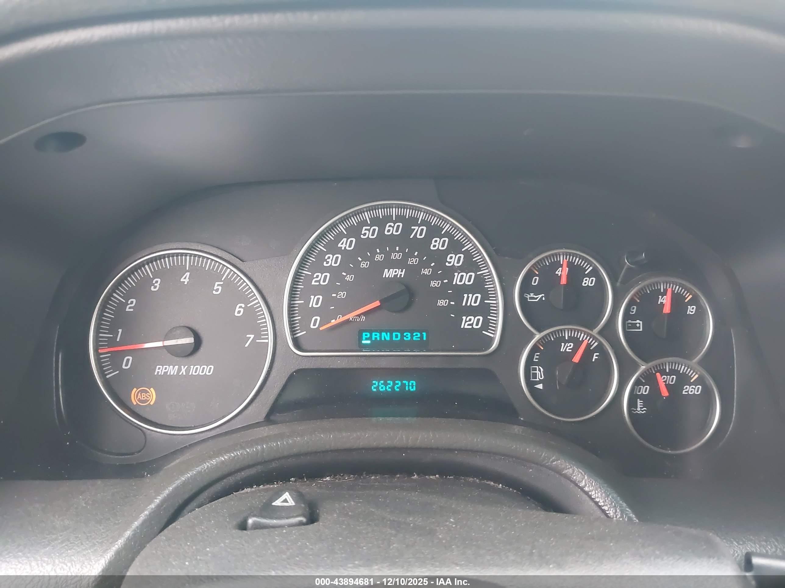 GMC ENVOY image 7