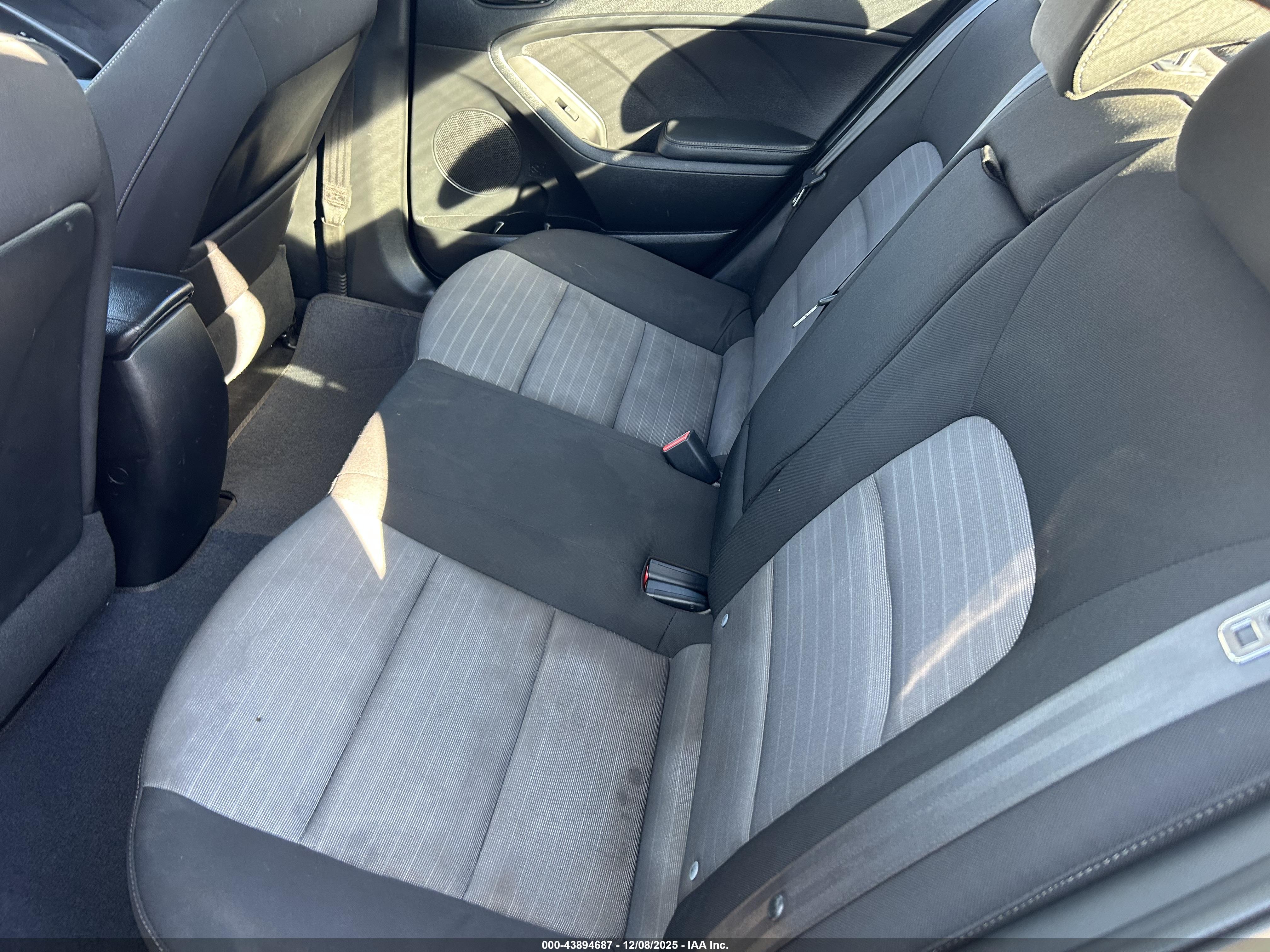 KIA FORTE image 8