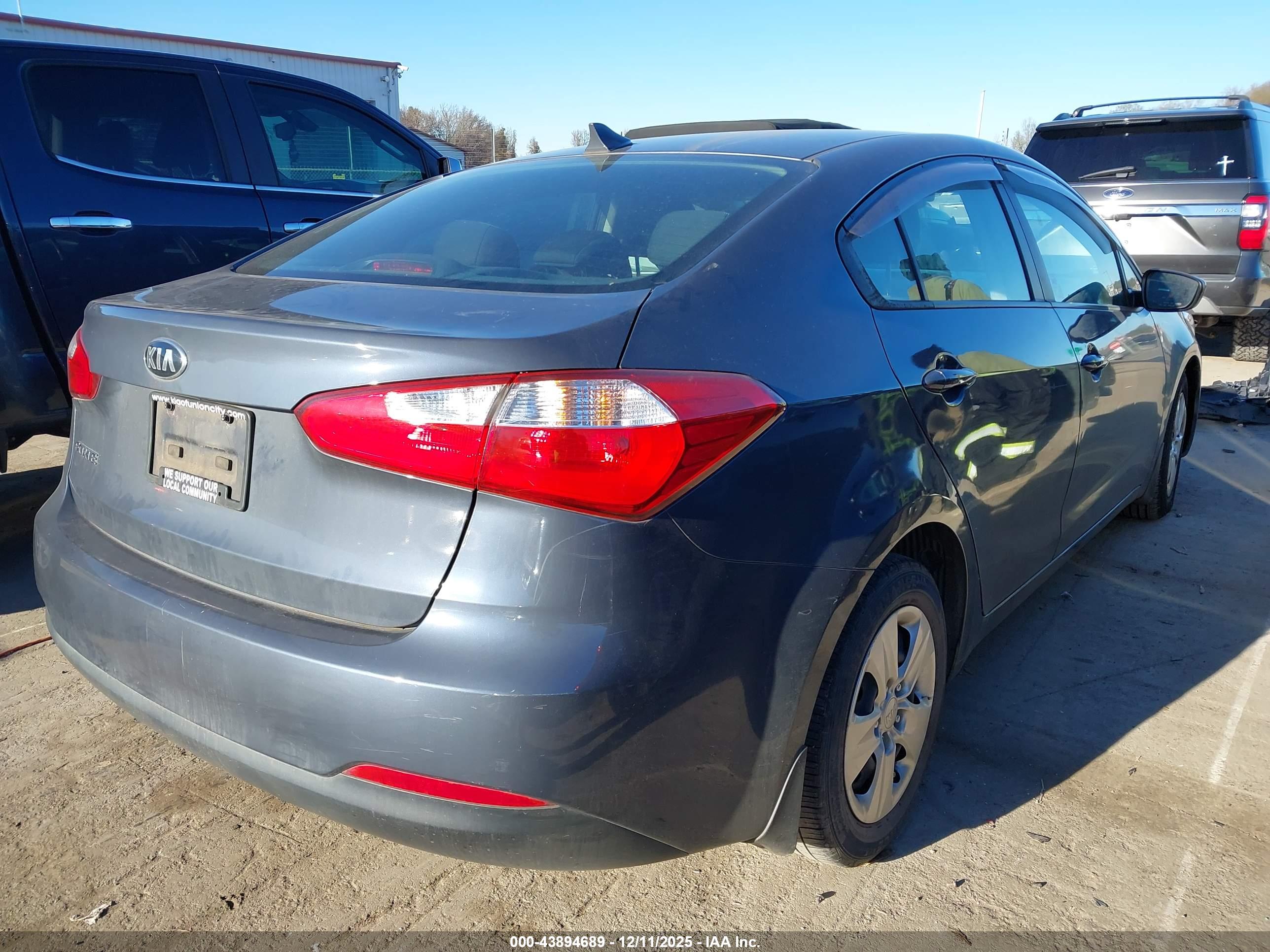 KIA FORTE image 4