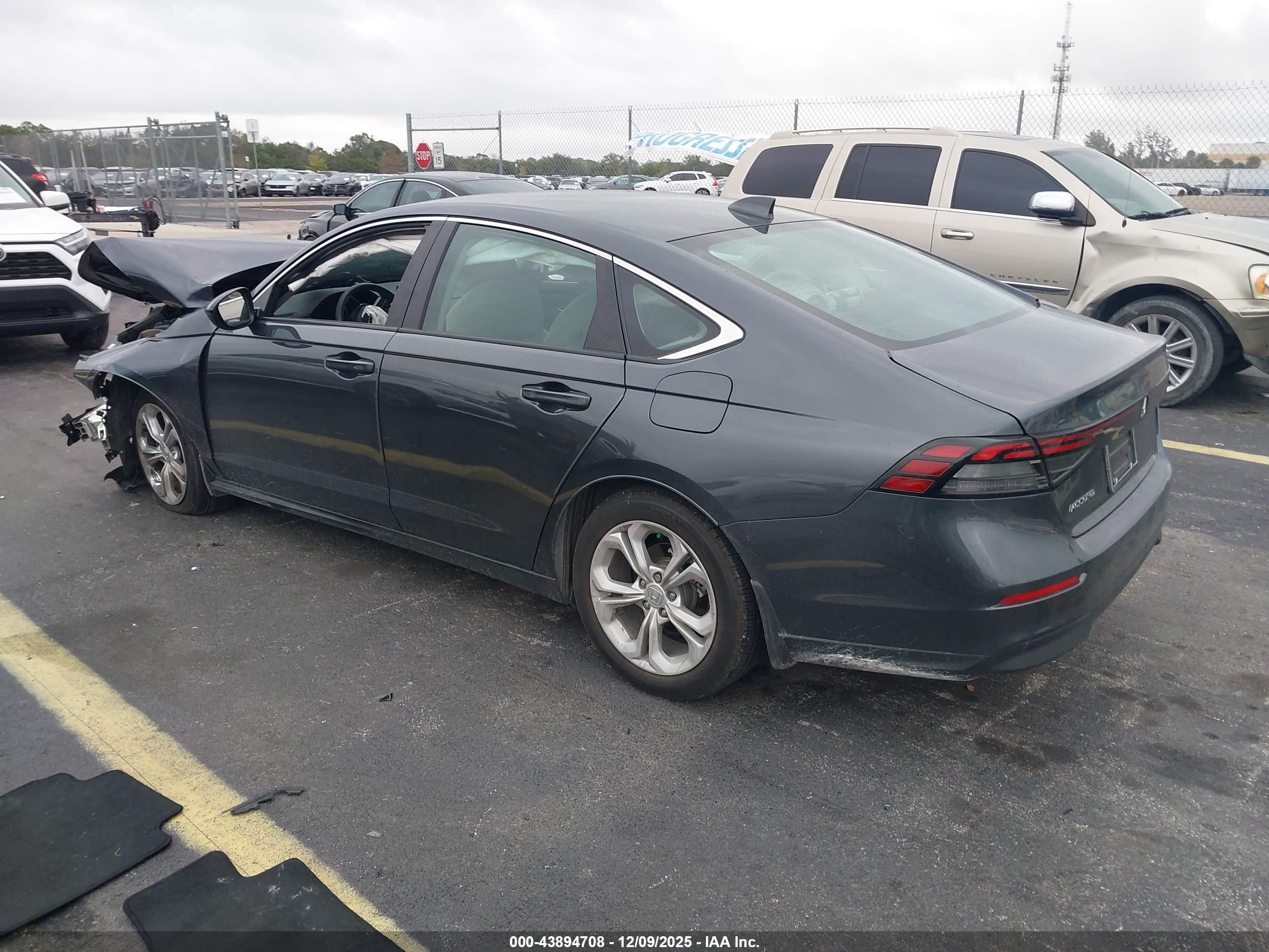HONDA ACCORD image 3