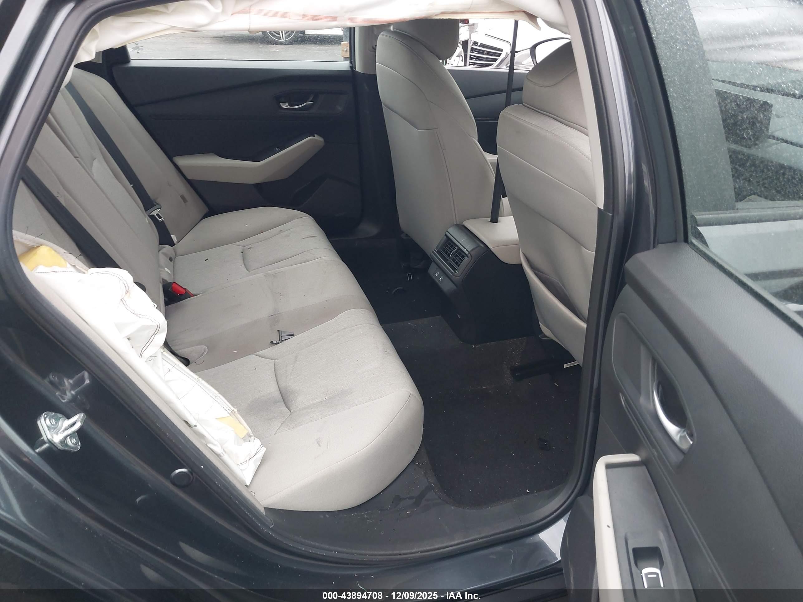 HONDA ACCORD image 8
