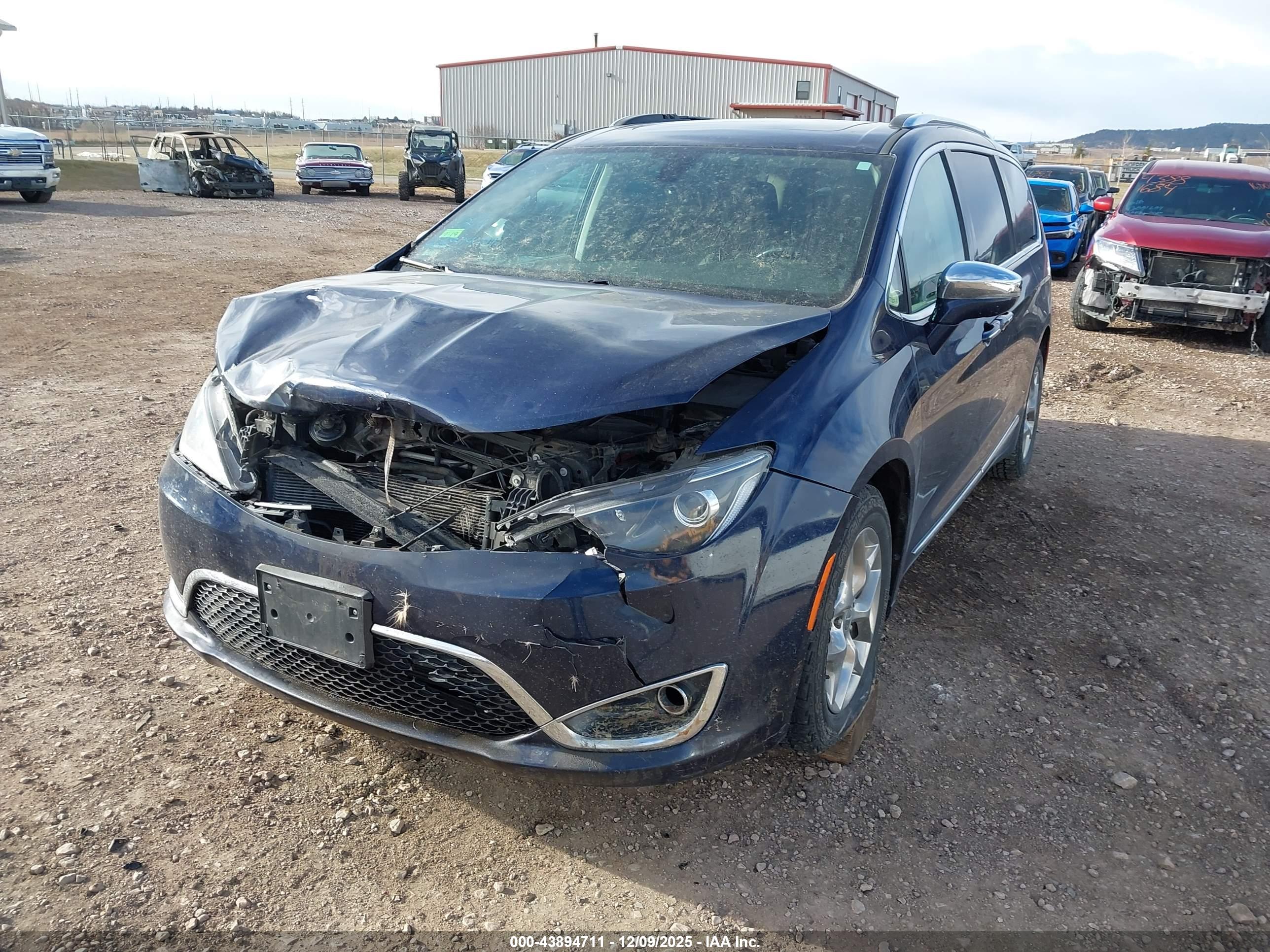 CHRYSLER PACIFICA image 6