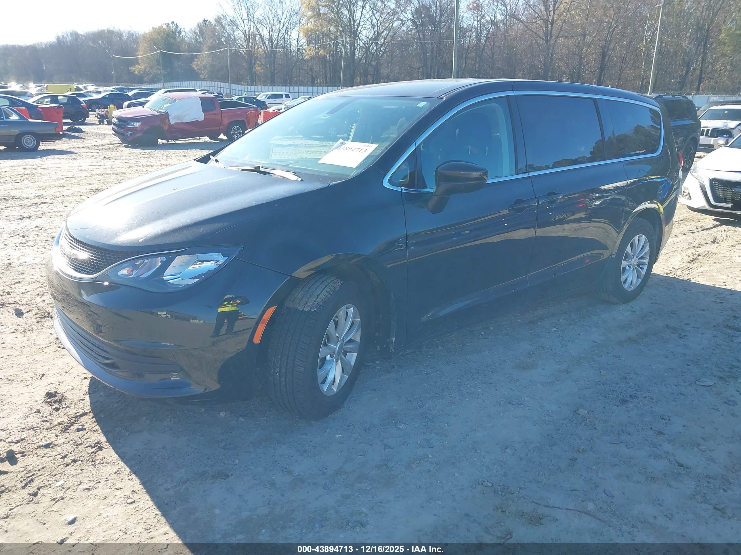 CHRYSLER PACIFICA image 2