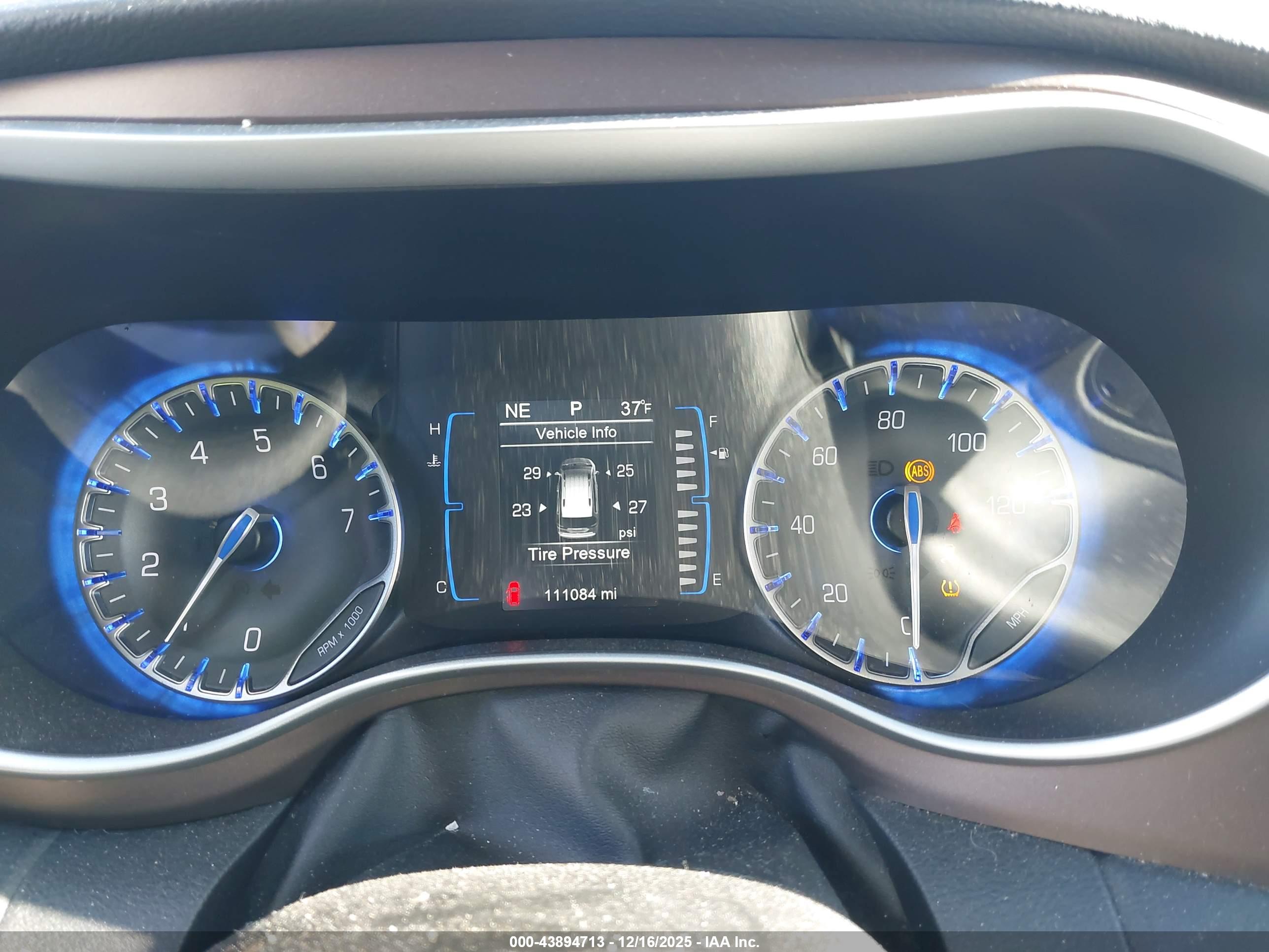 CHRYSLER PACIFICA image 7