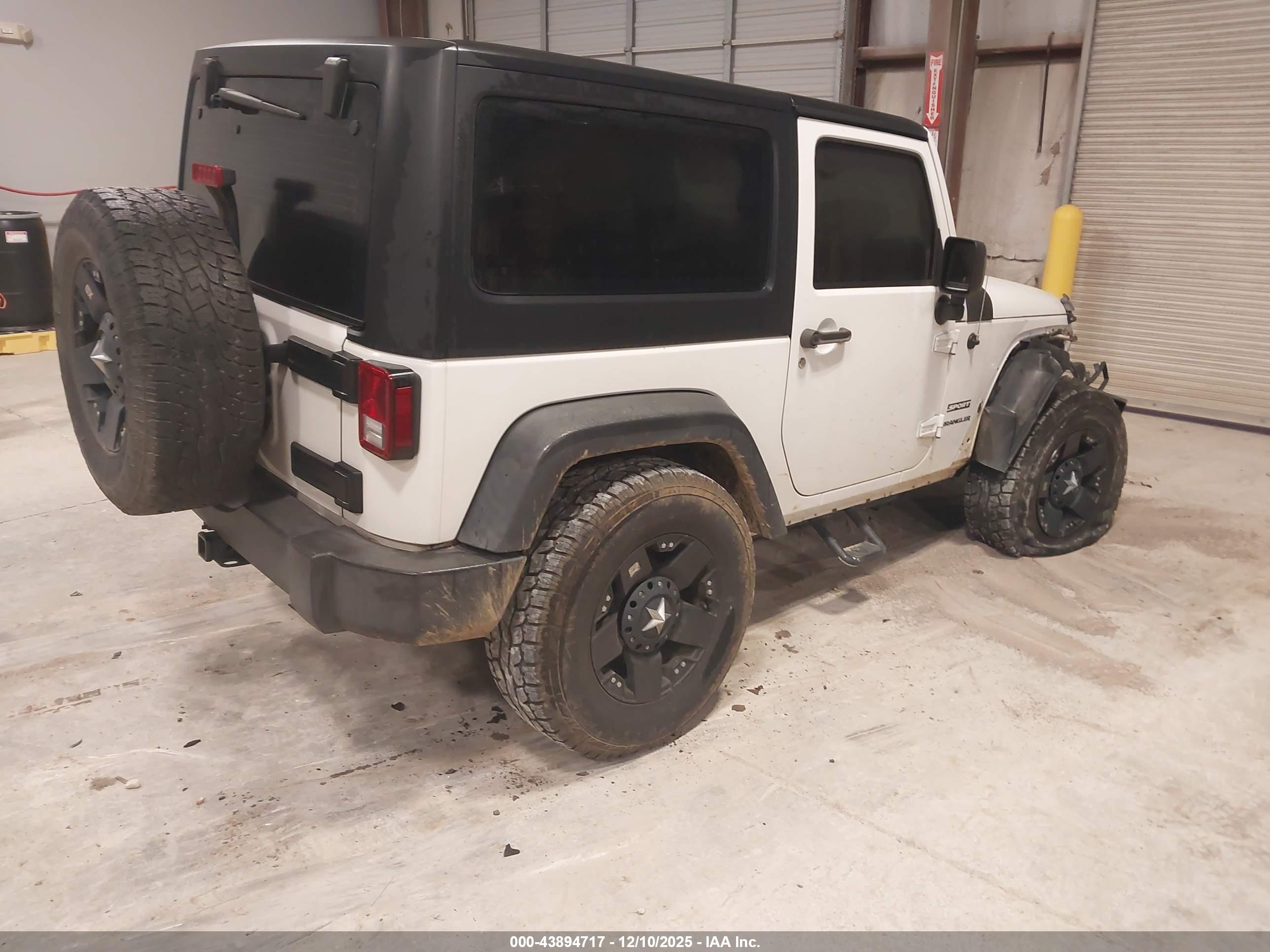 JEEP WRANGLER image 4