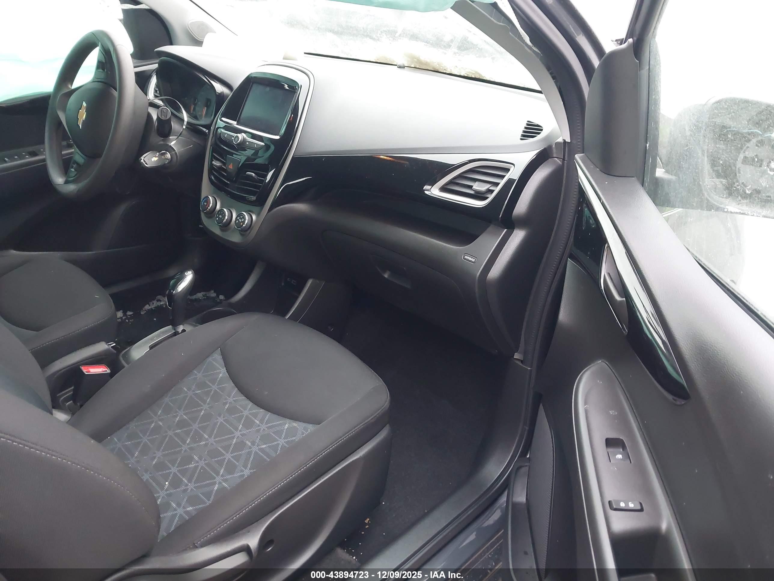 CHEVROLET SPARK image 5