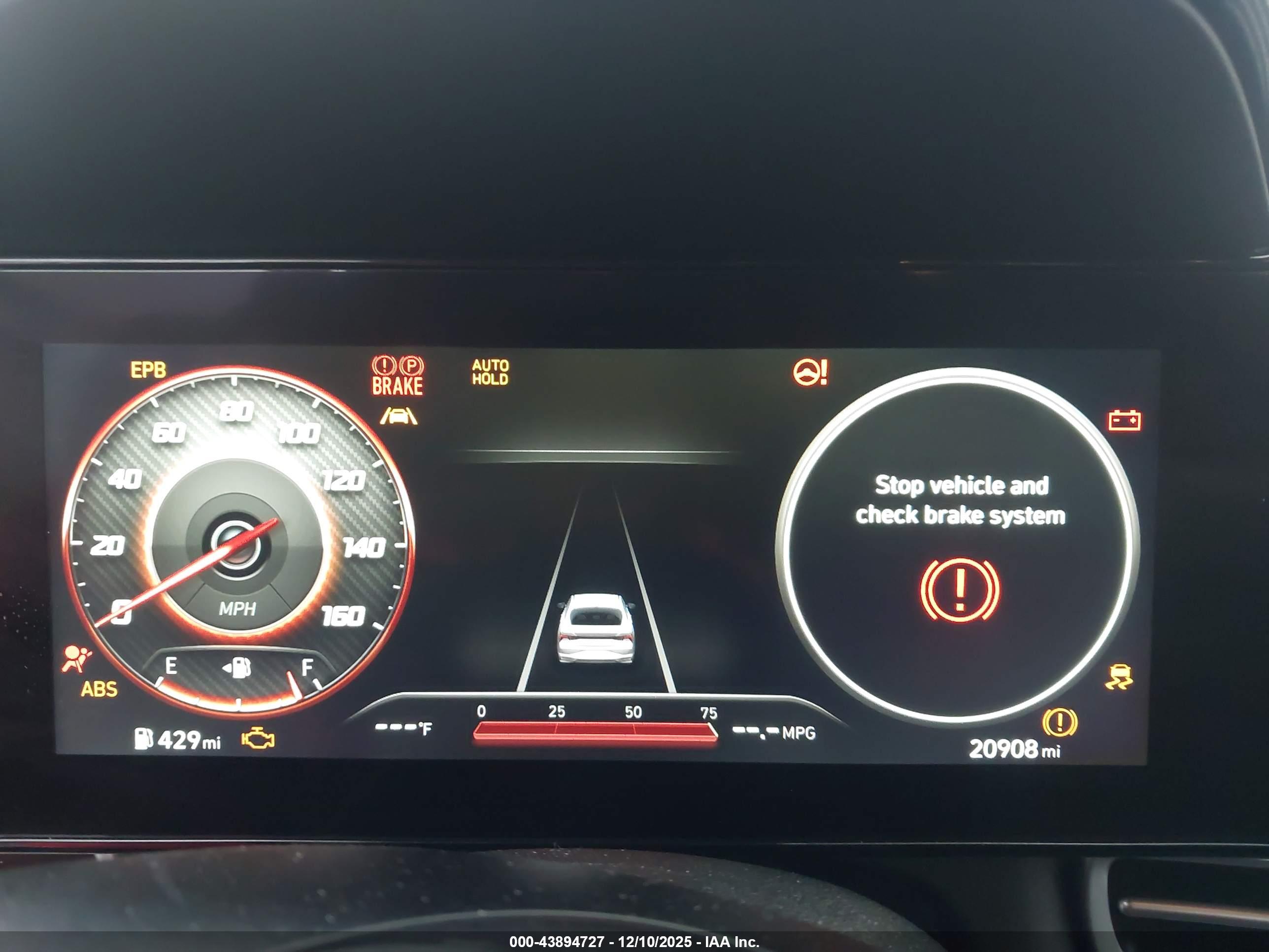 HYUNDAI ELANTRA image 7