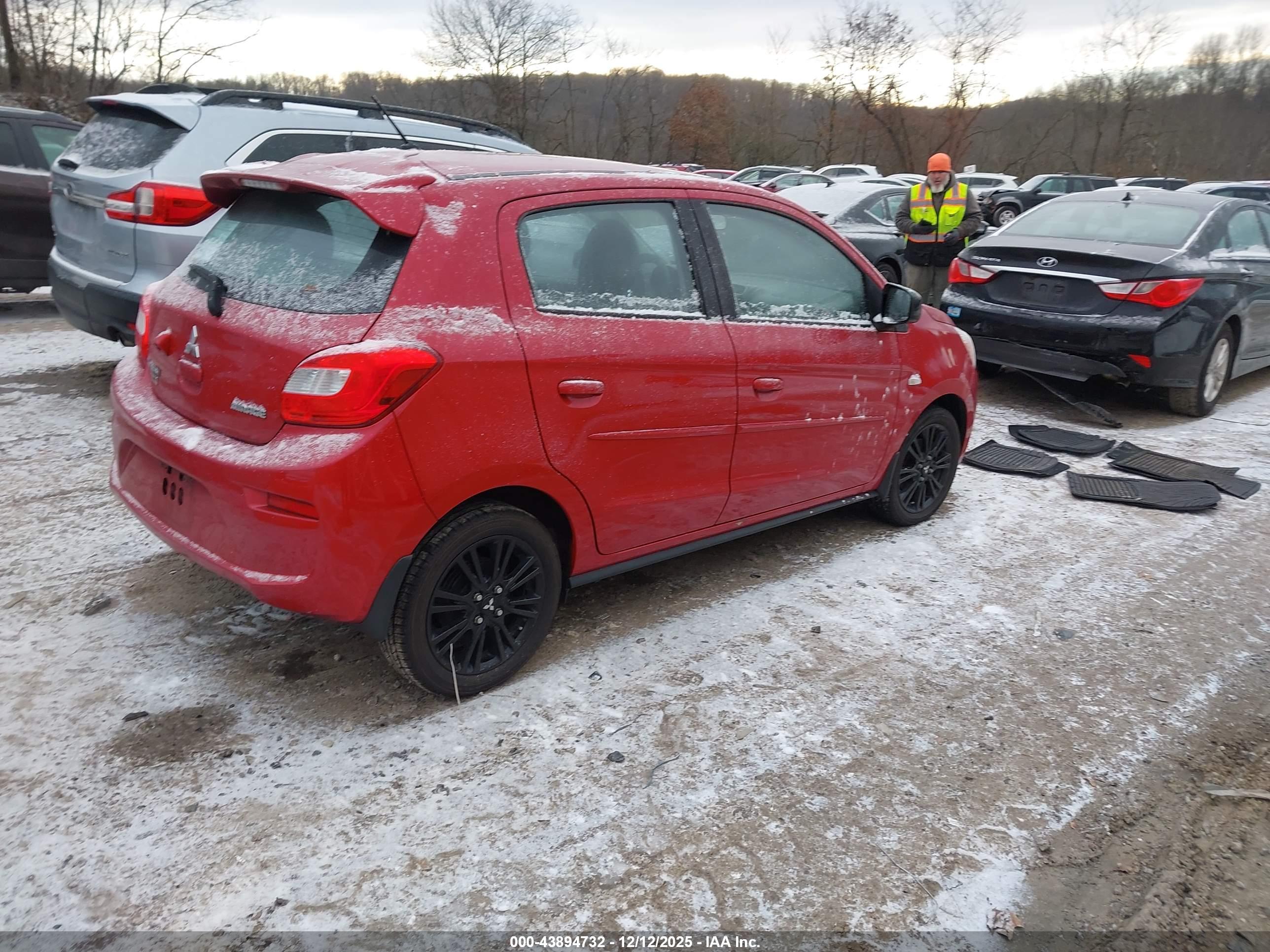 MITSUBISHI MIRAGE image 4