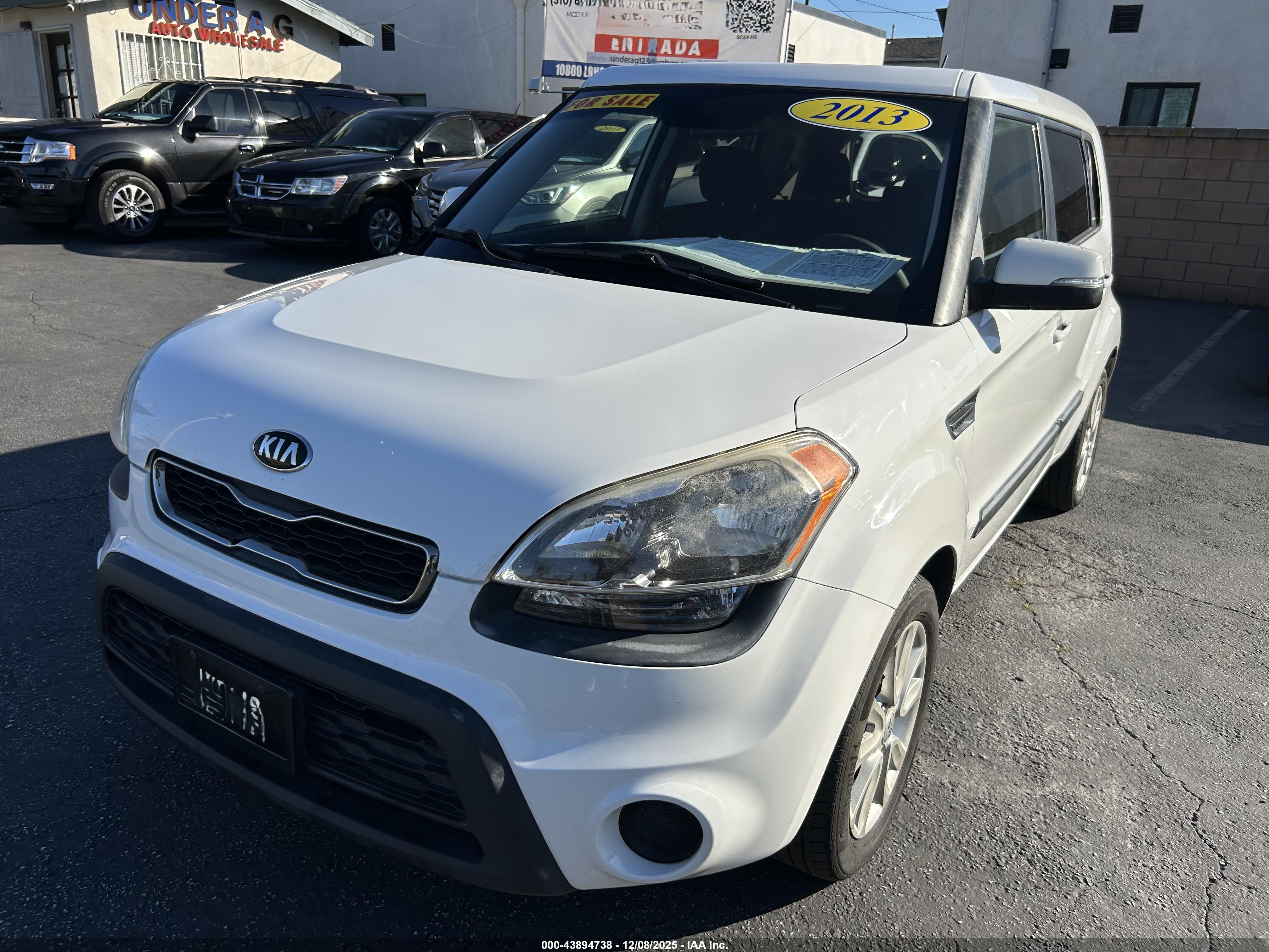 KIA SOUL image 2