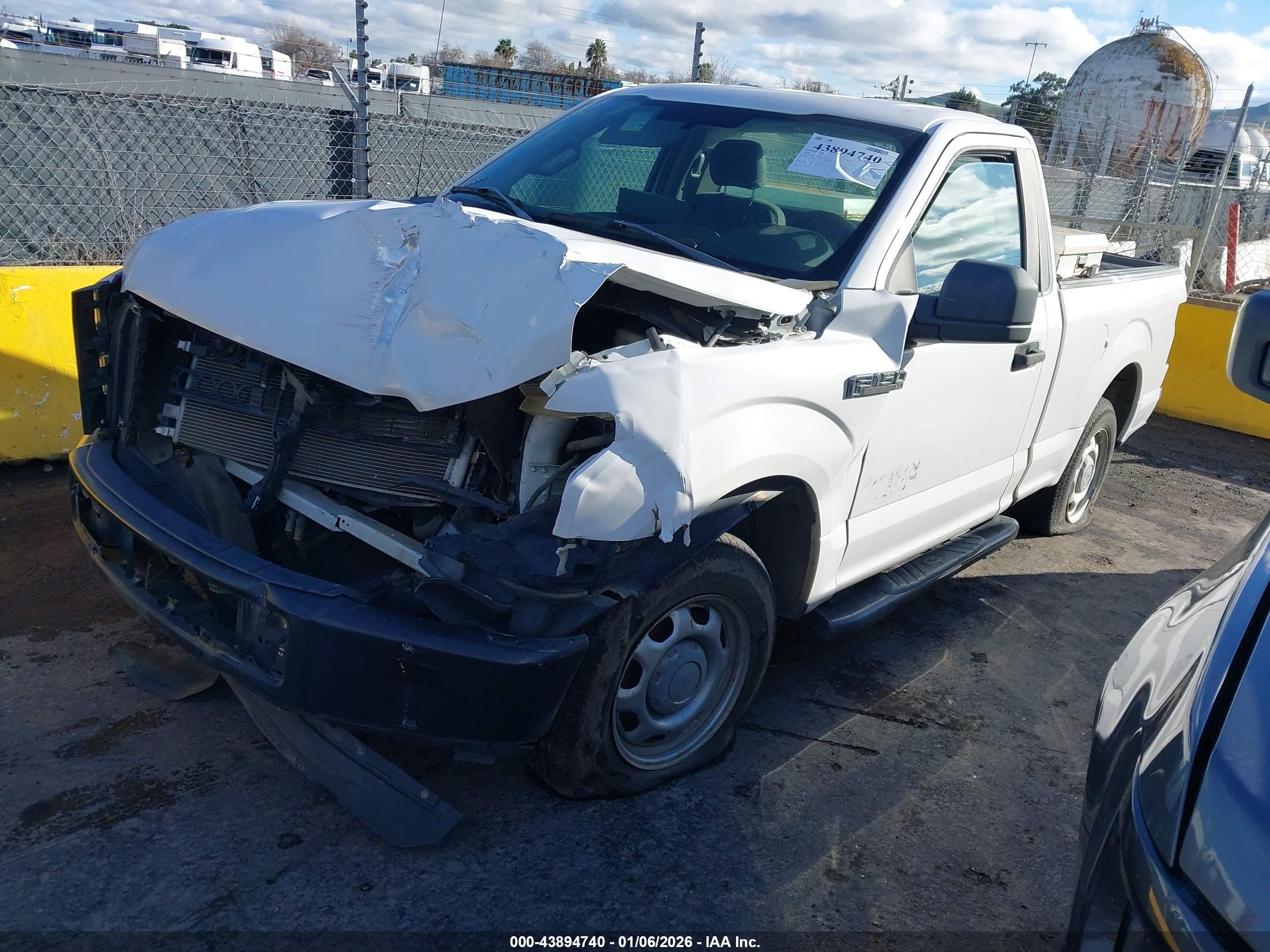 FORD F-150 image 2