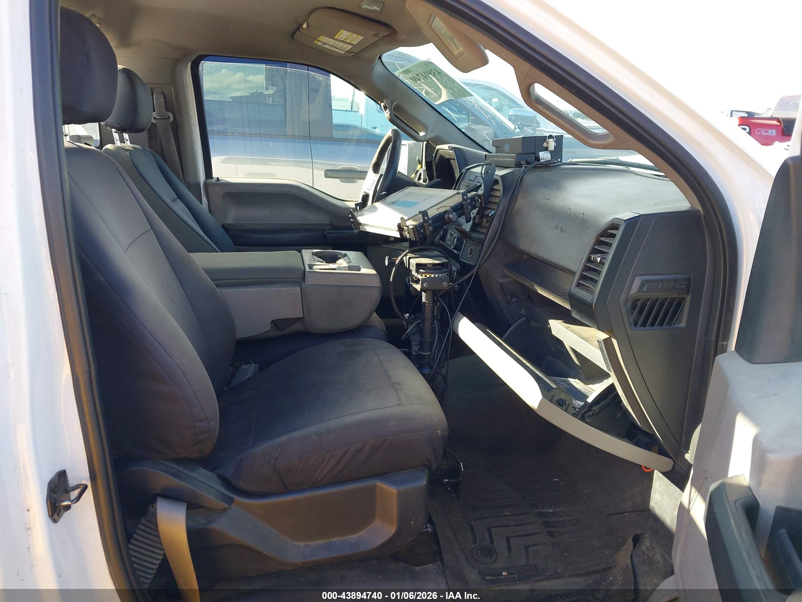 FORD F-150 image 8