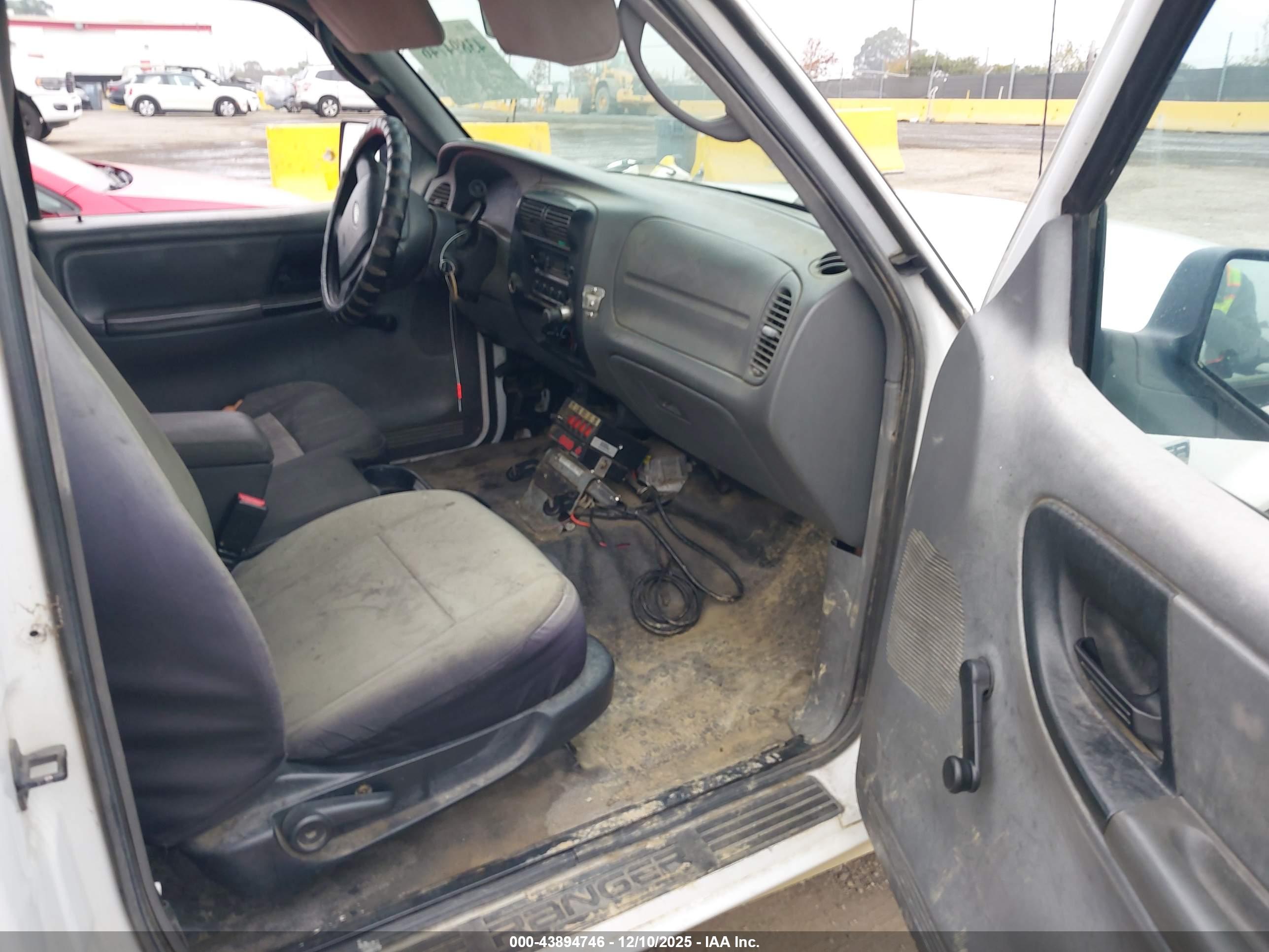 FORD RANGER image 5