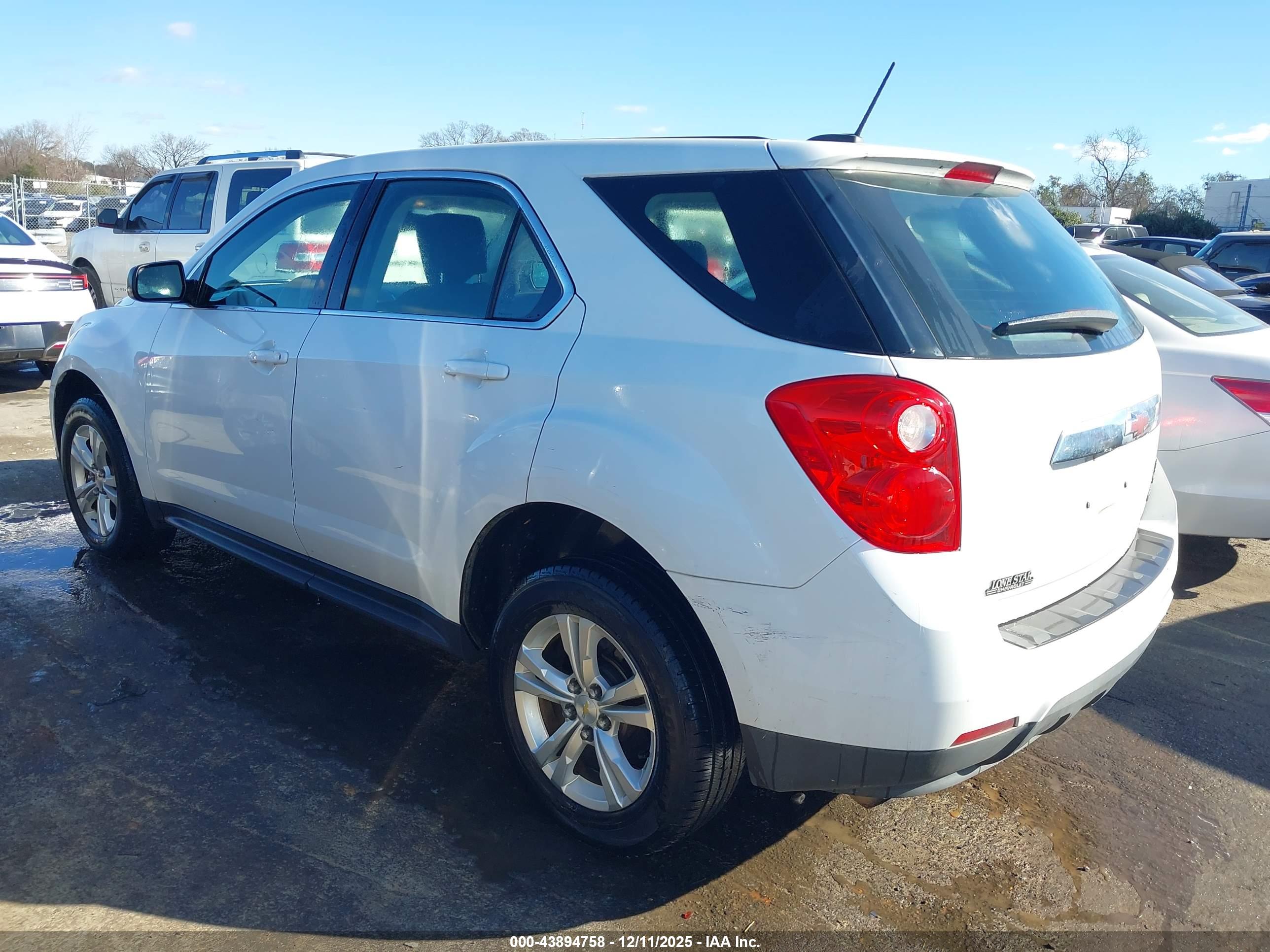 CHEVROLET EQUINOX image 3