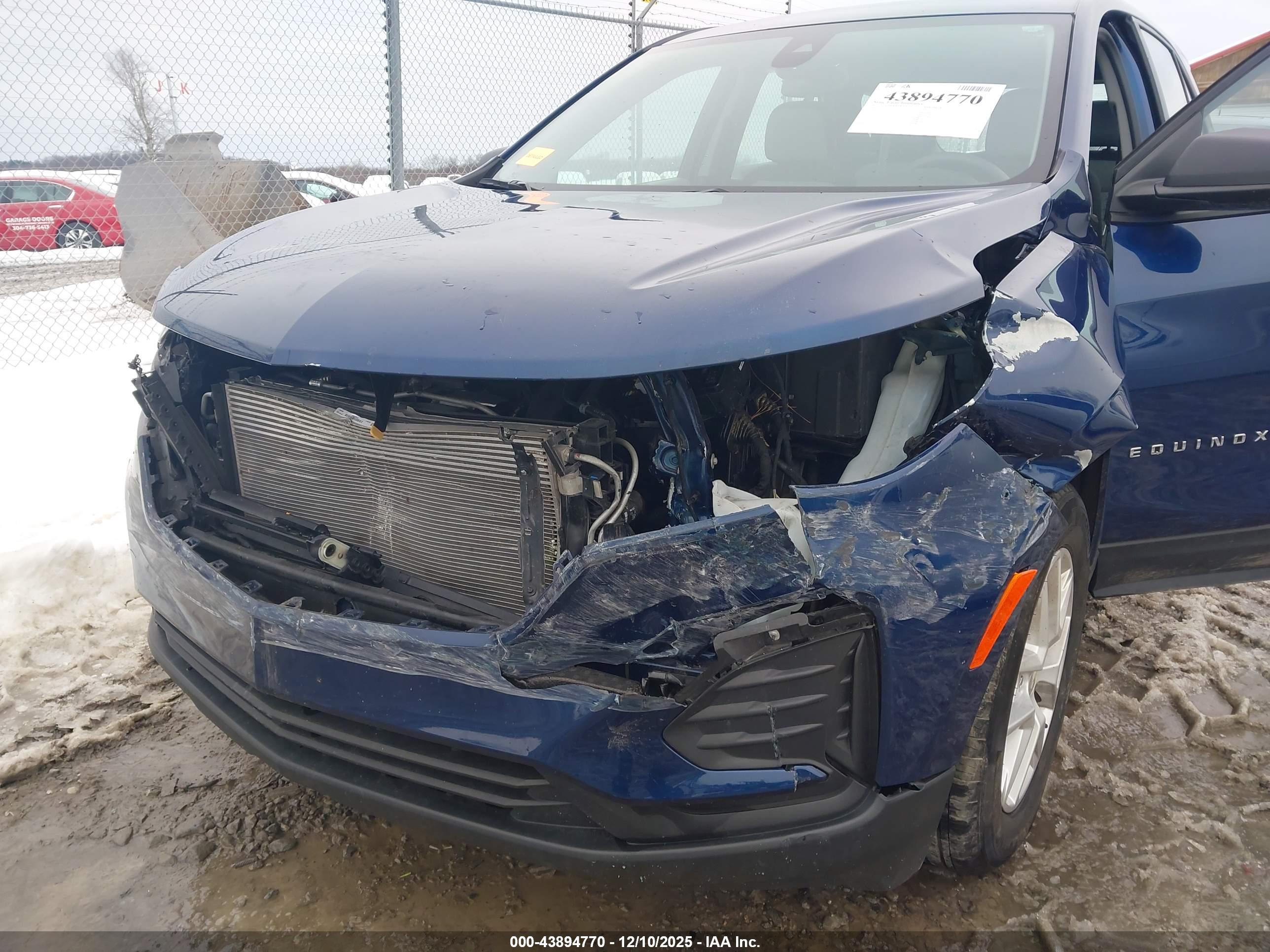 CHEVROLET EQUINOX image 6