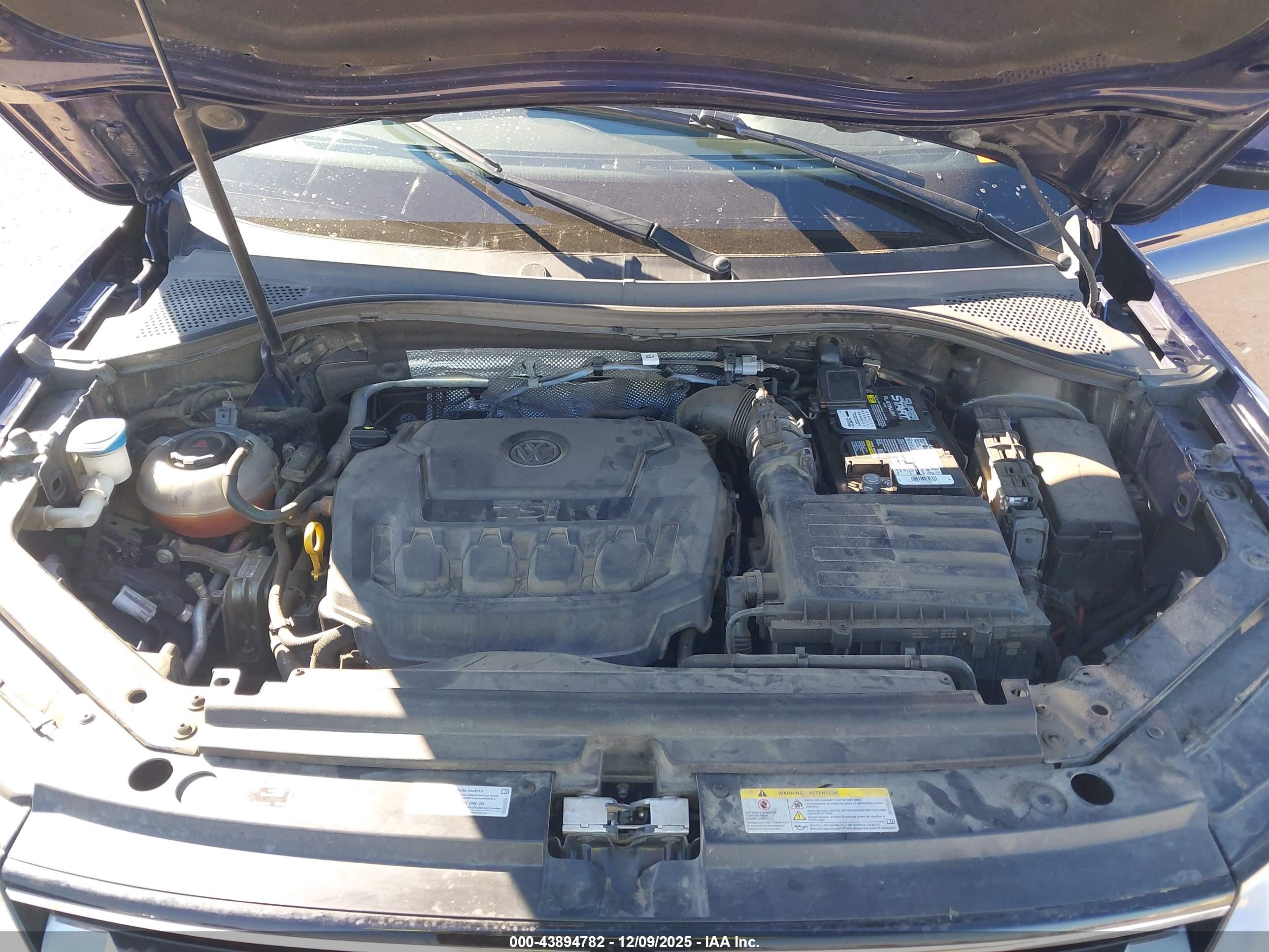 VOLKSWAGEN TIGUAN image 10