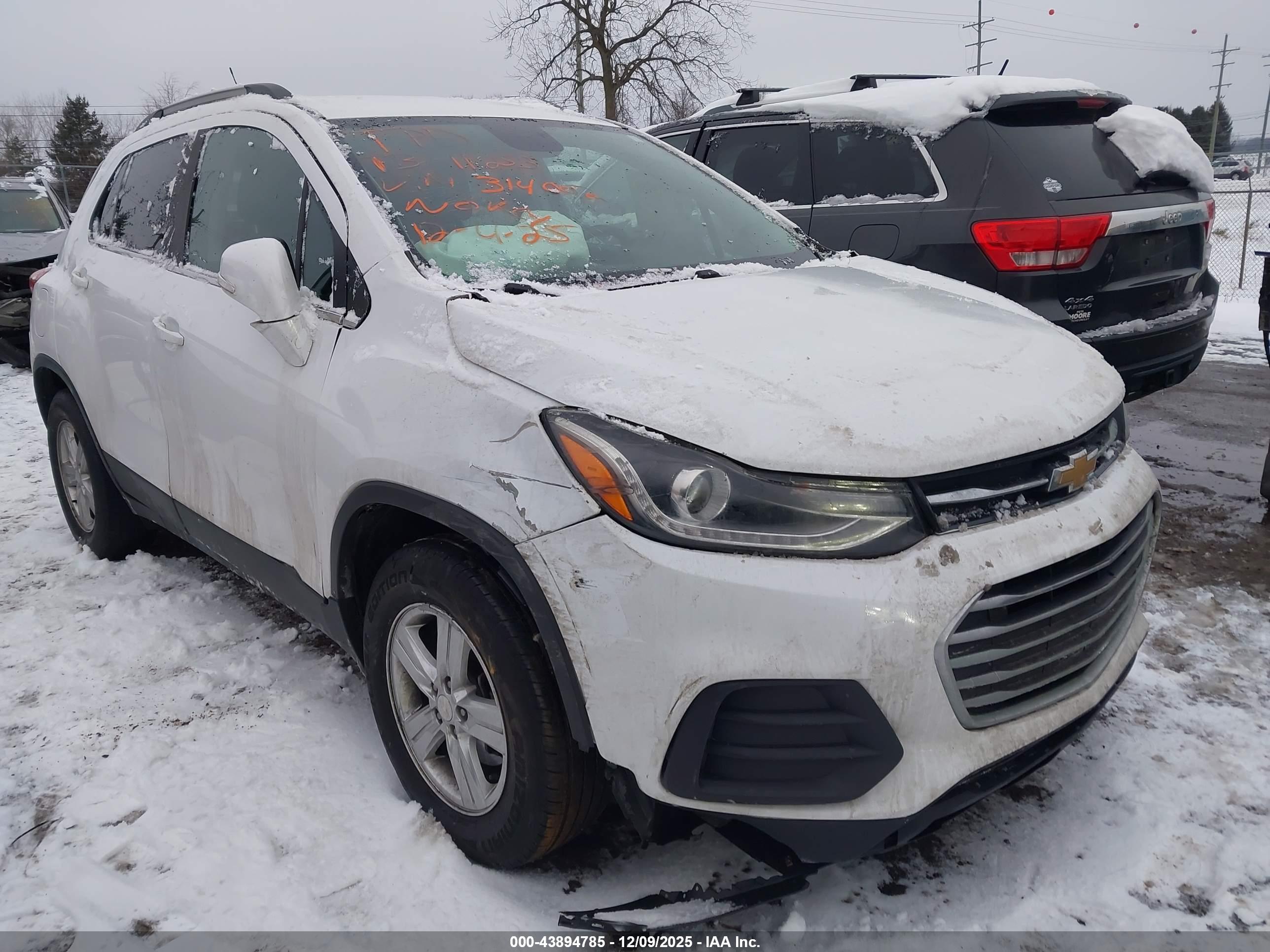 CHEVROLET TRAX image 6