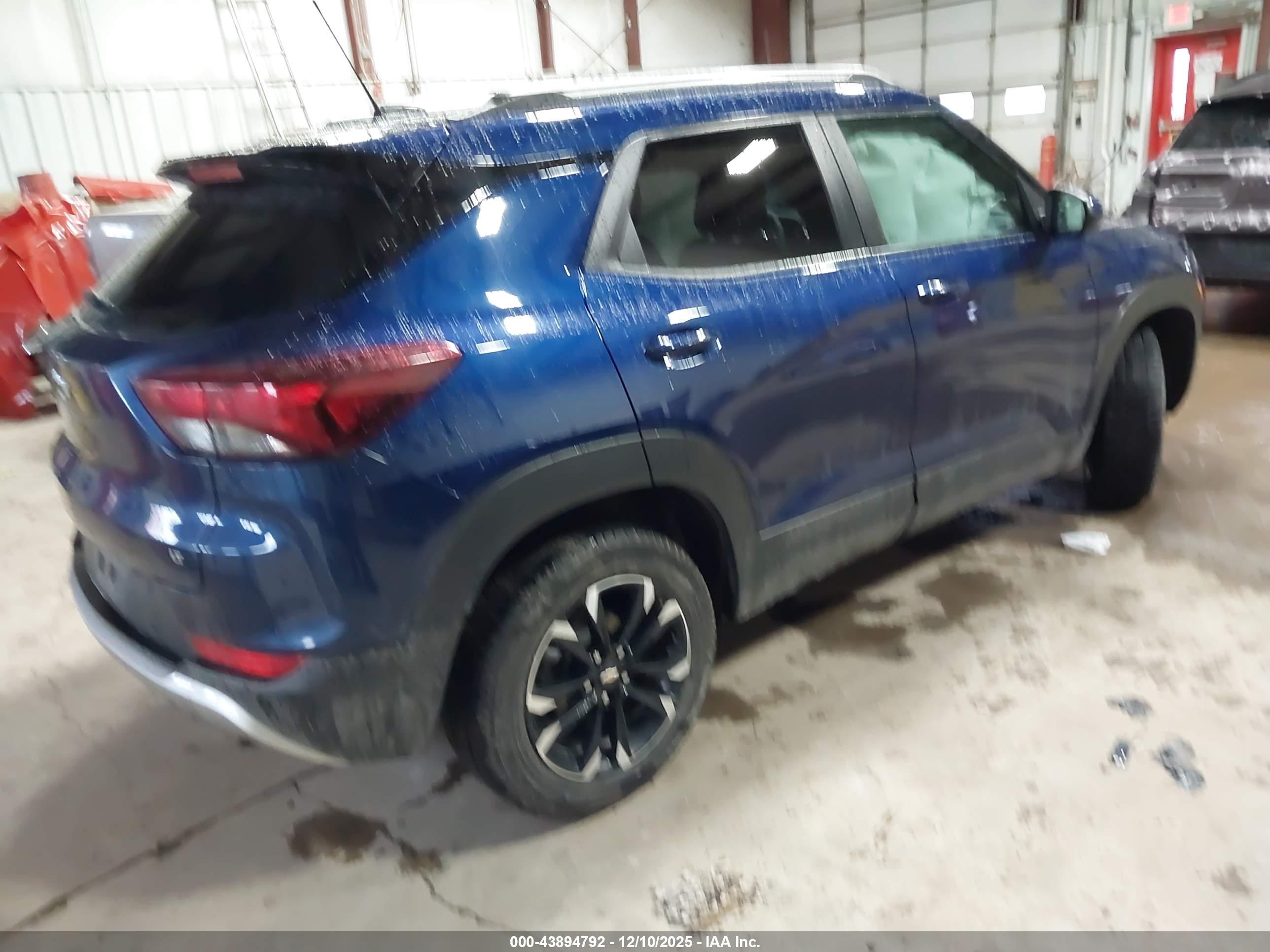 CHEVROLET TRAILBLAZER image 4